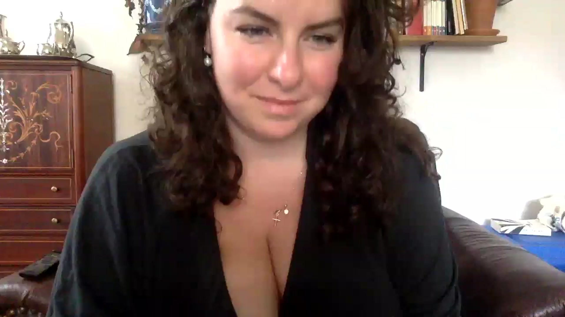 Gallery image thumbnail from EmilyHart's myfreecams stream on, 11/03/2025, 19:23 image 16 of 20