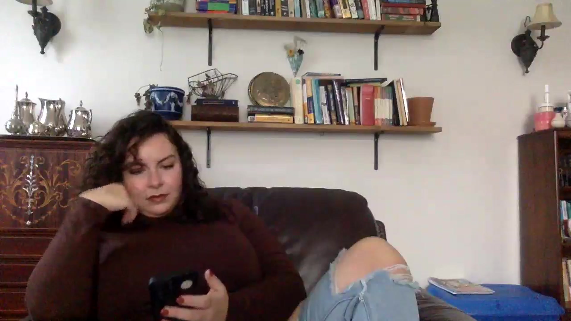Gallery image thumbnail from EmilyHart's myfreecams stream on, 11/17/2025, 18:25 image 13 of 20
