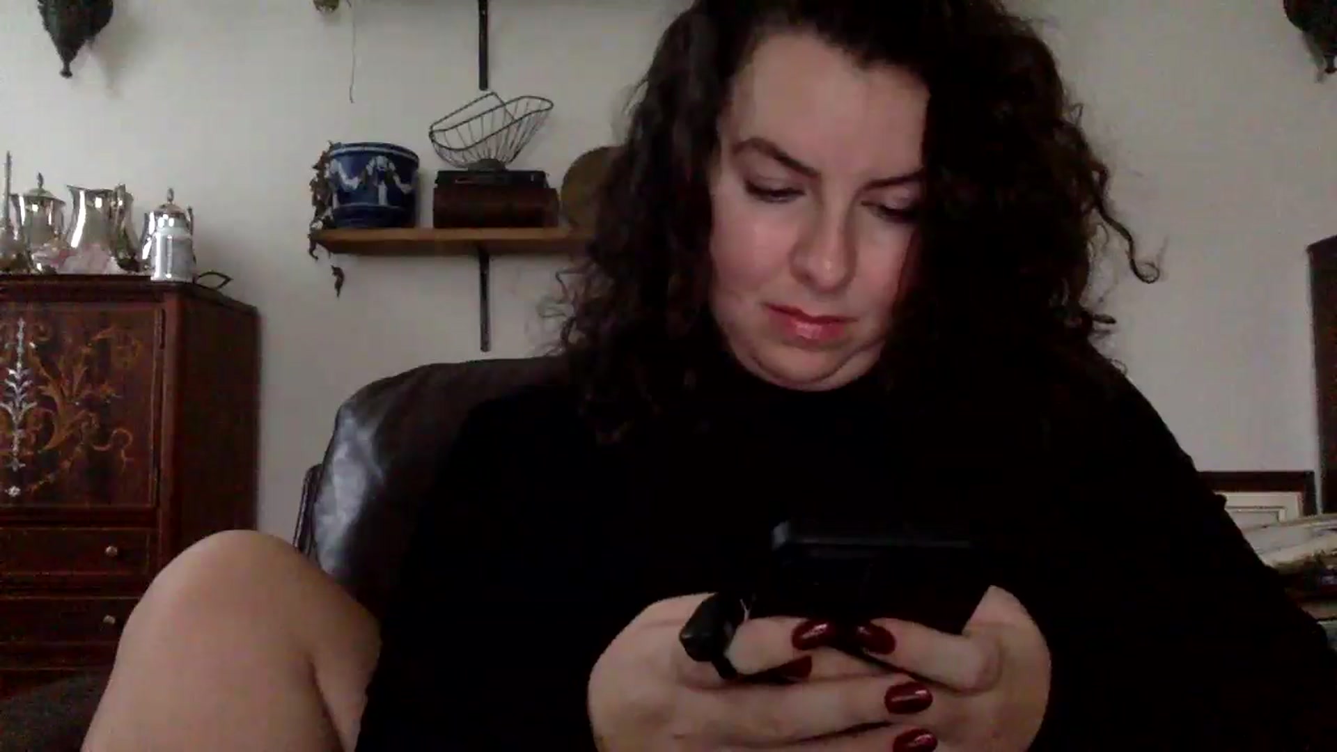 Gallery image thumbnail from EmilyHart's myfreecams stream on, 12/10/2025, 19:47 image 20 of 20