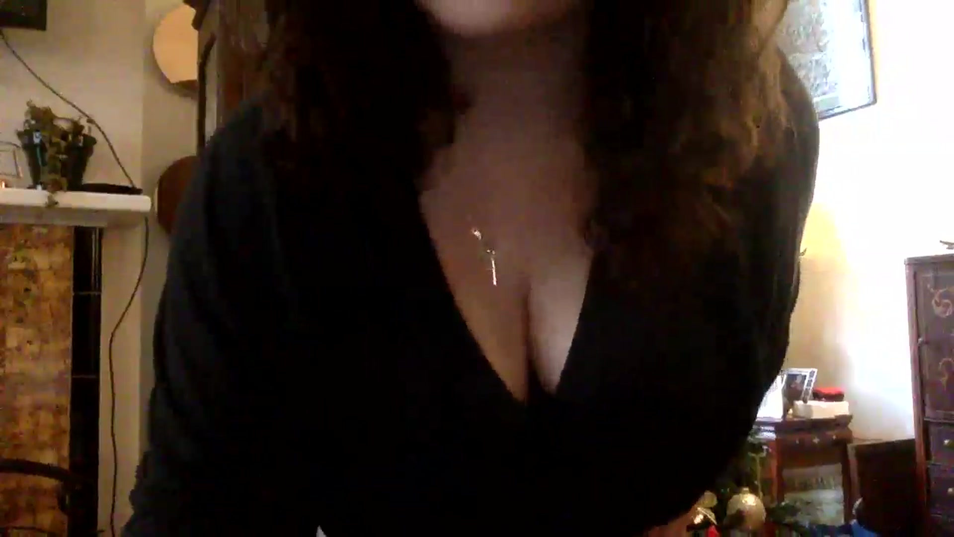 Gallery image thumbnail from EmilyHart's myfreecams stream on, 12/19/2025, 18:34 image 5 of 20