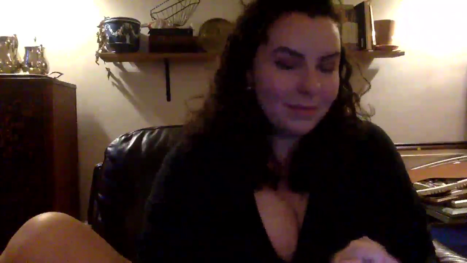 Gallery image thumbnail from EmilyHart's myfreecams stream on, 12/19/2025, 20:45 image 13 of 20
