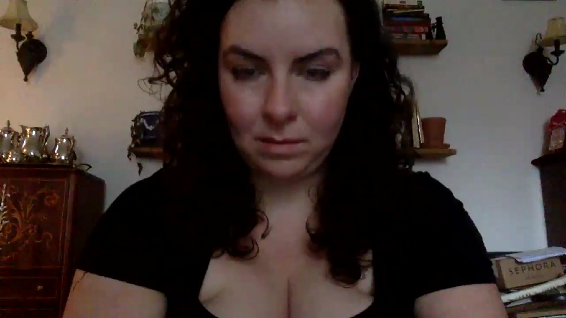 Gallery image thumbnail from EmilyHart's myfreecams stream on, 12/22/2025, 19:53 image 16 of 20