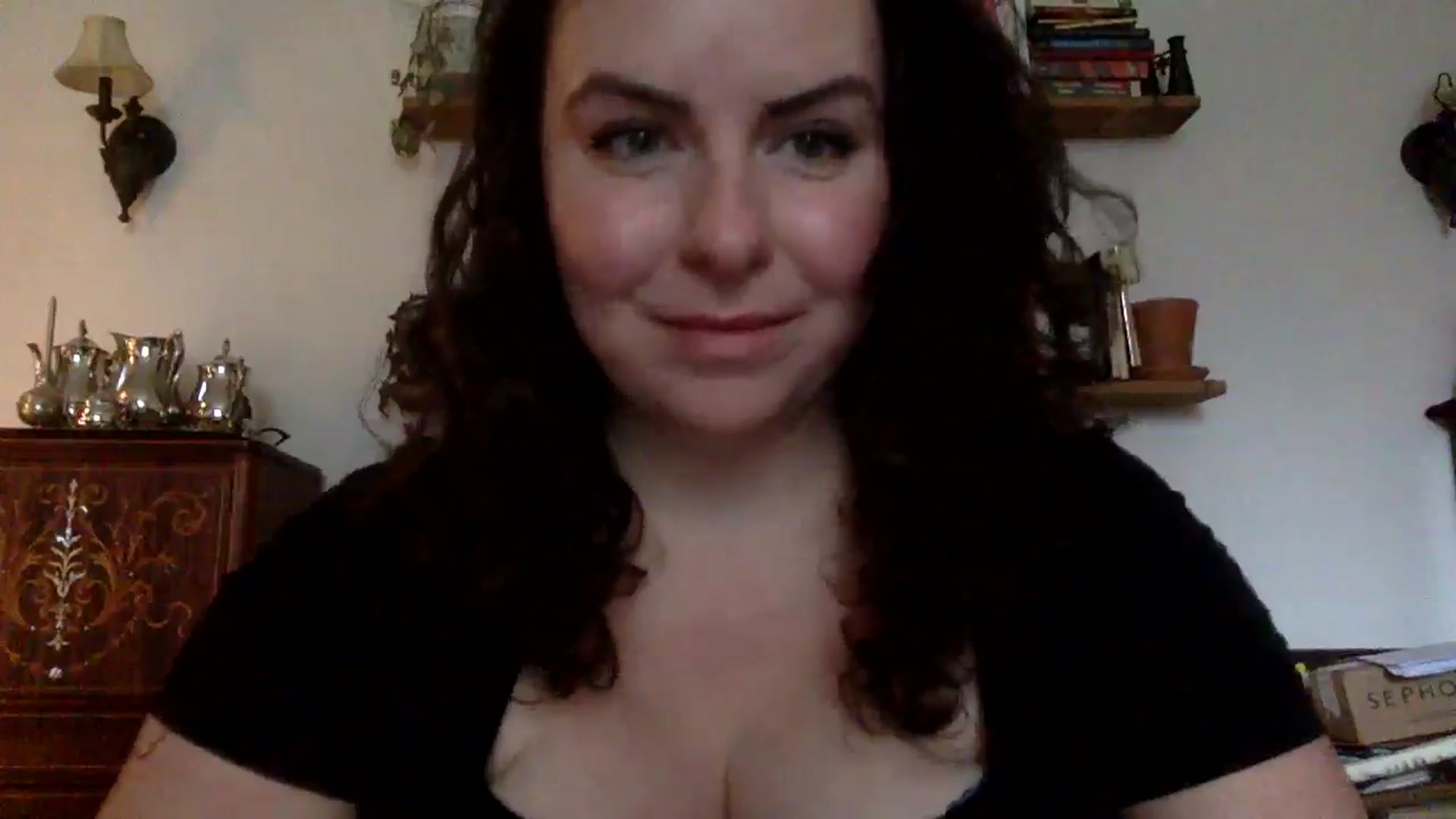 Gallery image thumbnail from EmilyHart's myfreecams stream on, 12/22/2025, 19:53 image 3 of 20