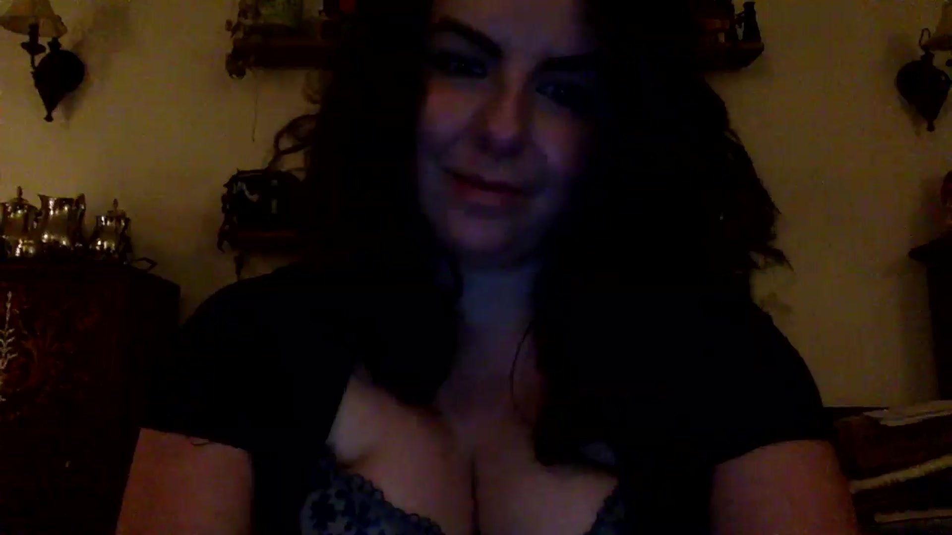 Gallery image thumbnail from EmilyHart's myfreecams stream on, 12/22/2025, 21:53 image 15 of 20