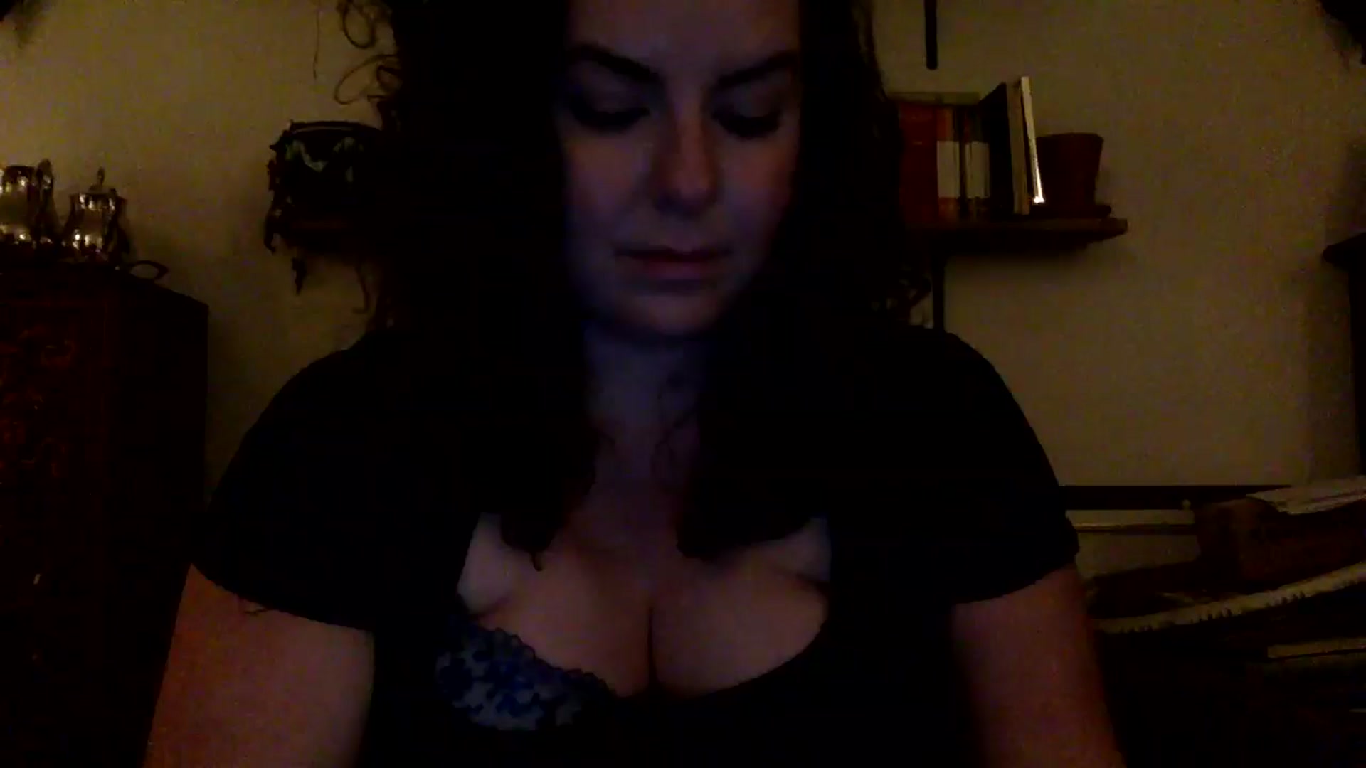 Gallery image thumbnail from EmilyHart's myfreecams stream on, 12/22/2025, 21:53 image 16 of 20