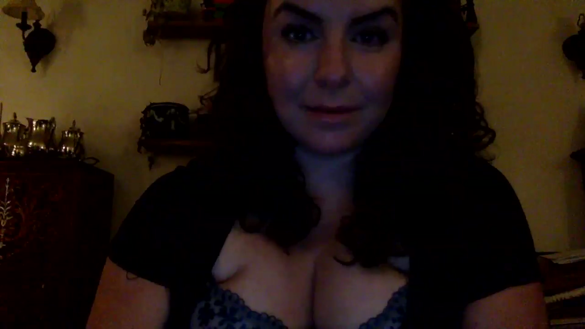 Gallery image thumbnail from EmilyHart's myfreecams stream on, 12/22/2025, 21:53 image 12 of 20