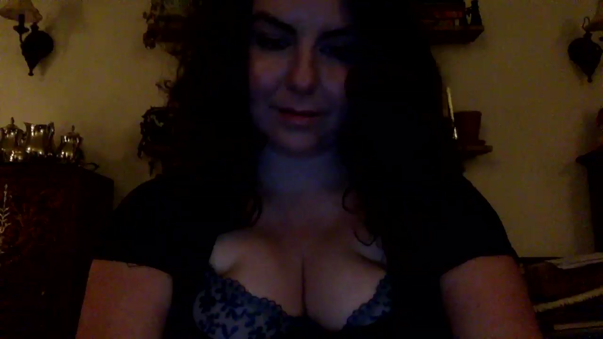 Gallery image thumbnail from EmilyHart's myfreecams stream on, 12/22/2025, 21:53 image 14 of 20