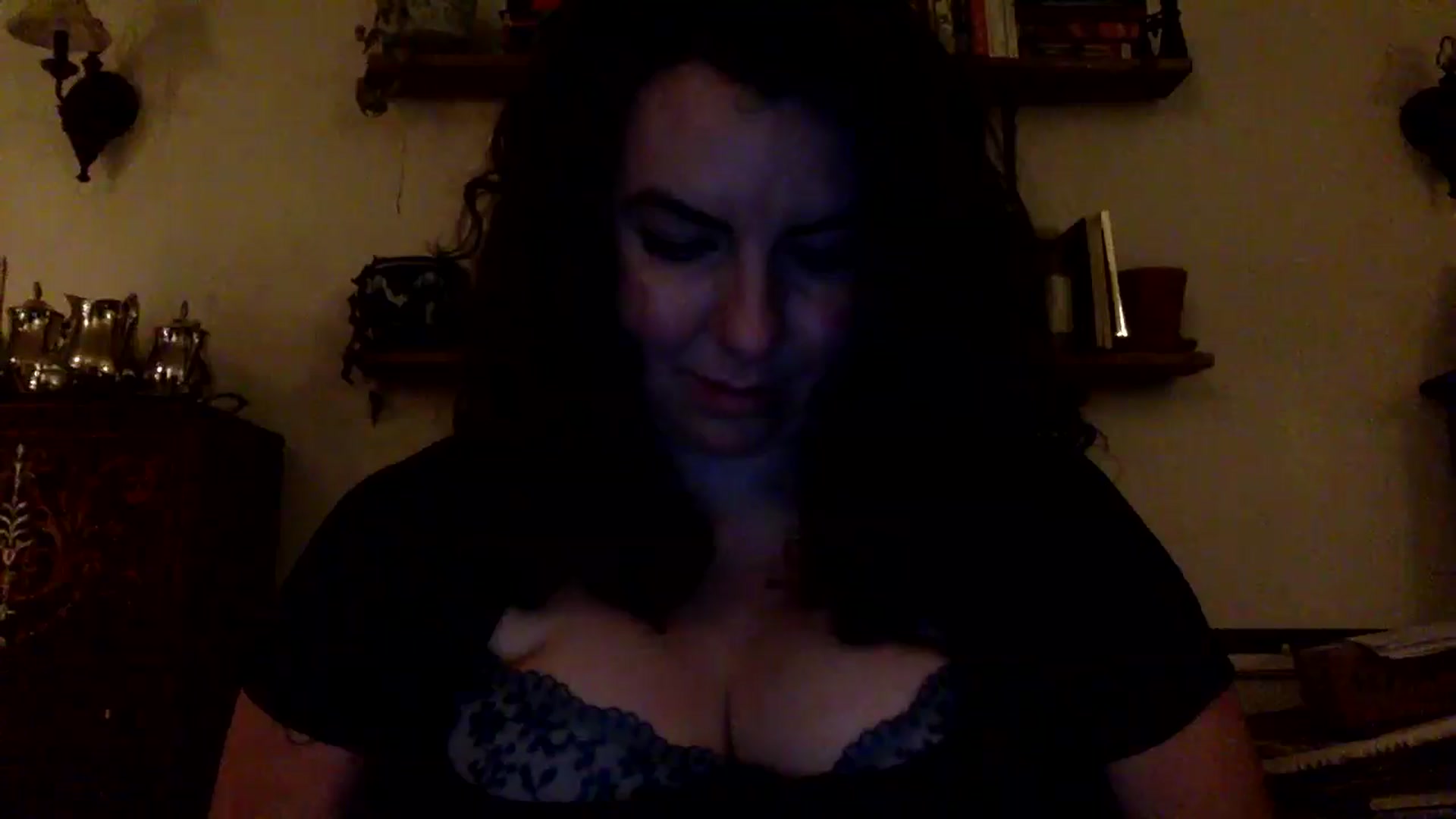 Gallery image thumbnail from EmilyHart's myfreecams stream on, 12/22/2025, 21:53 image 9 of 20