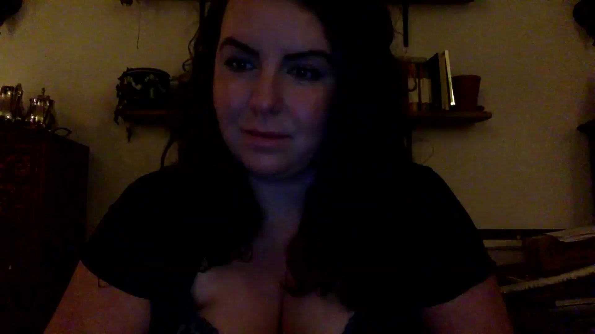 Gallery image thumbnail from EmilyHart's myfreecams stream on, 12/22/2025, 22:42 image 9 of 20