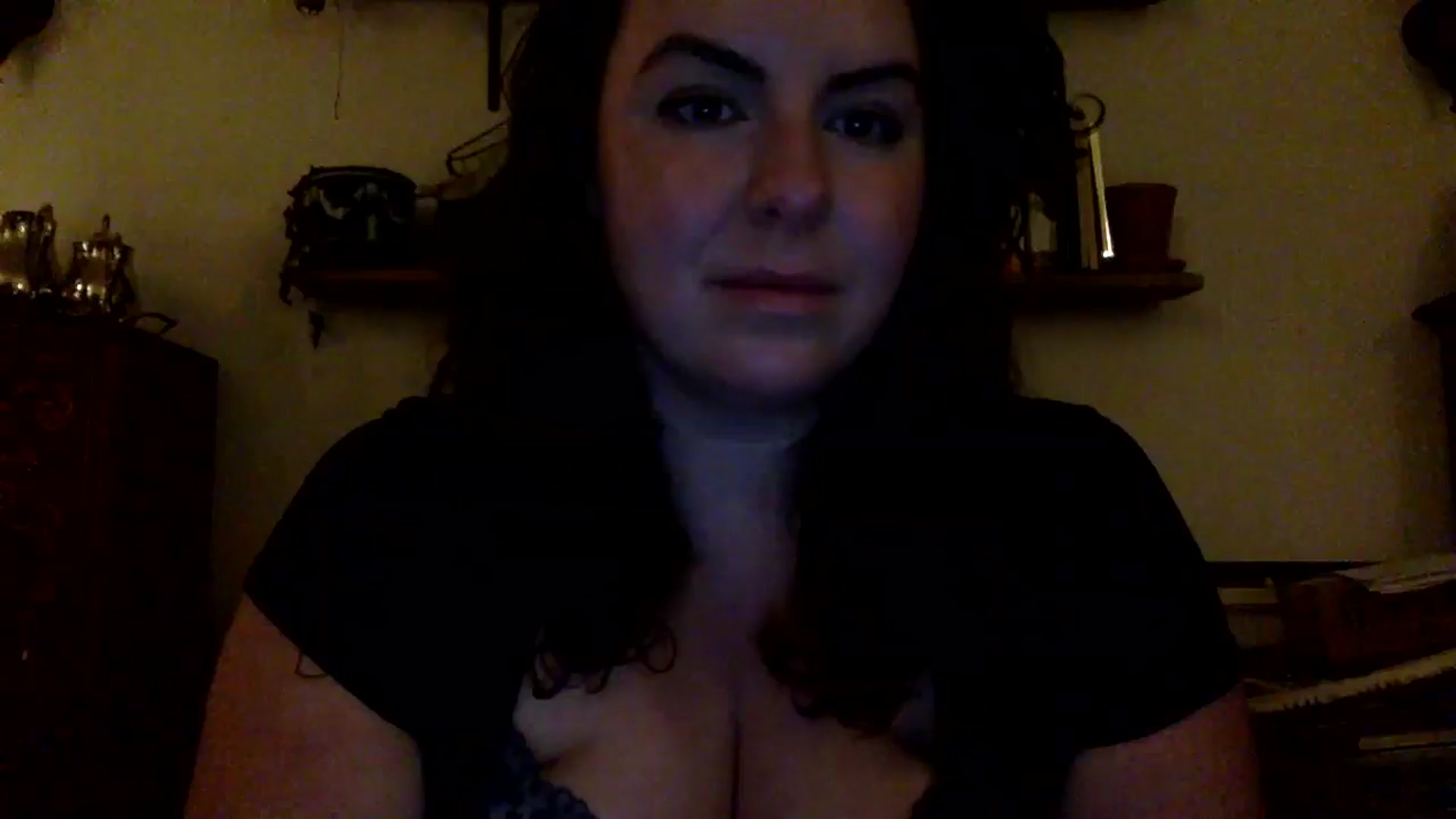 Gallery image thumbnail from EmilyHart's myfreecams stream on, 12/22/2025, 22:42 image 5 of 20