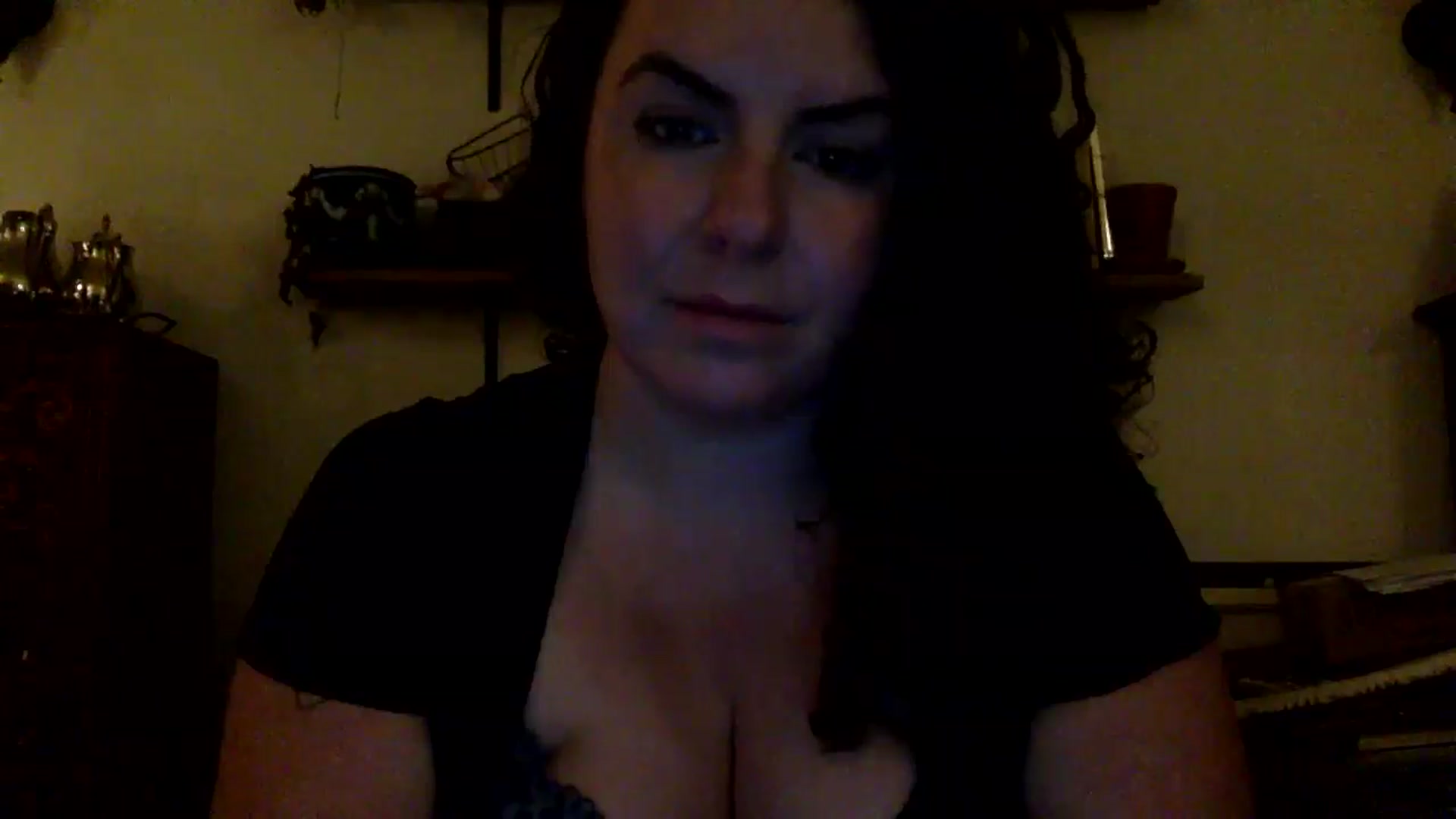 Gallery image thumbnail from EmilyHart's myfreecams stream on, 12/22/2025, 22:42 image 13 of 20