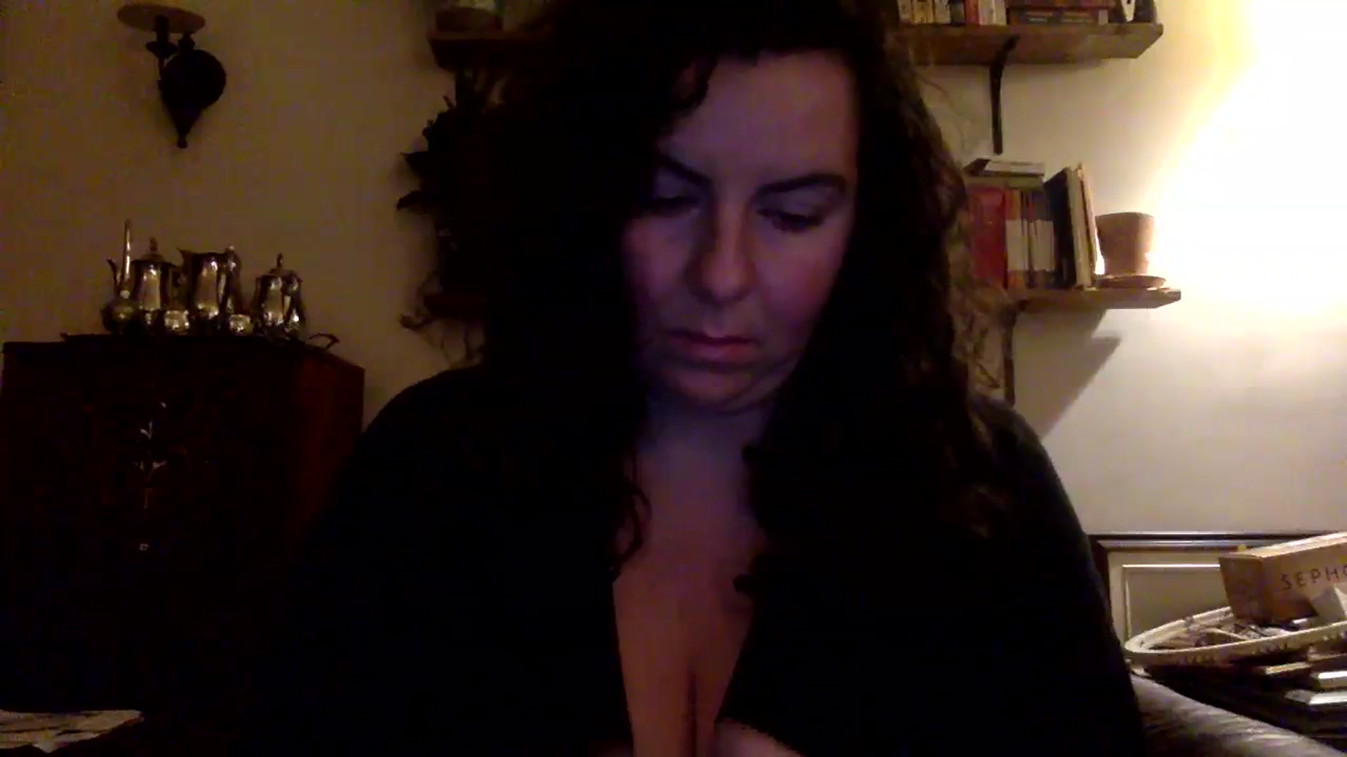 Gallery image thumbnail from EmilyHart's myfreecams stream on, 01/05/2026, 21:22 image 16 of 20