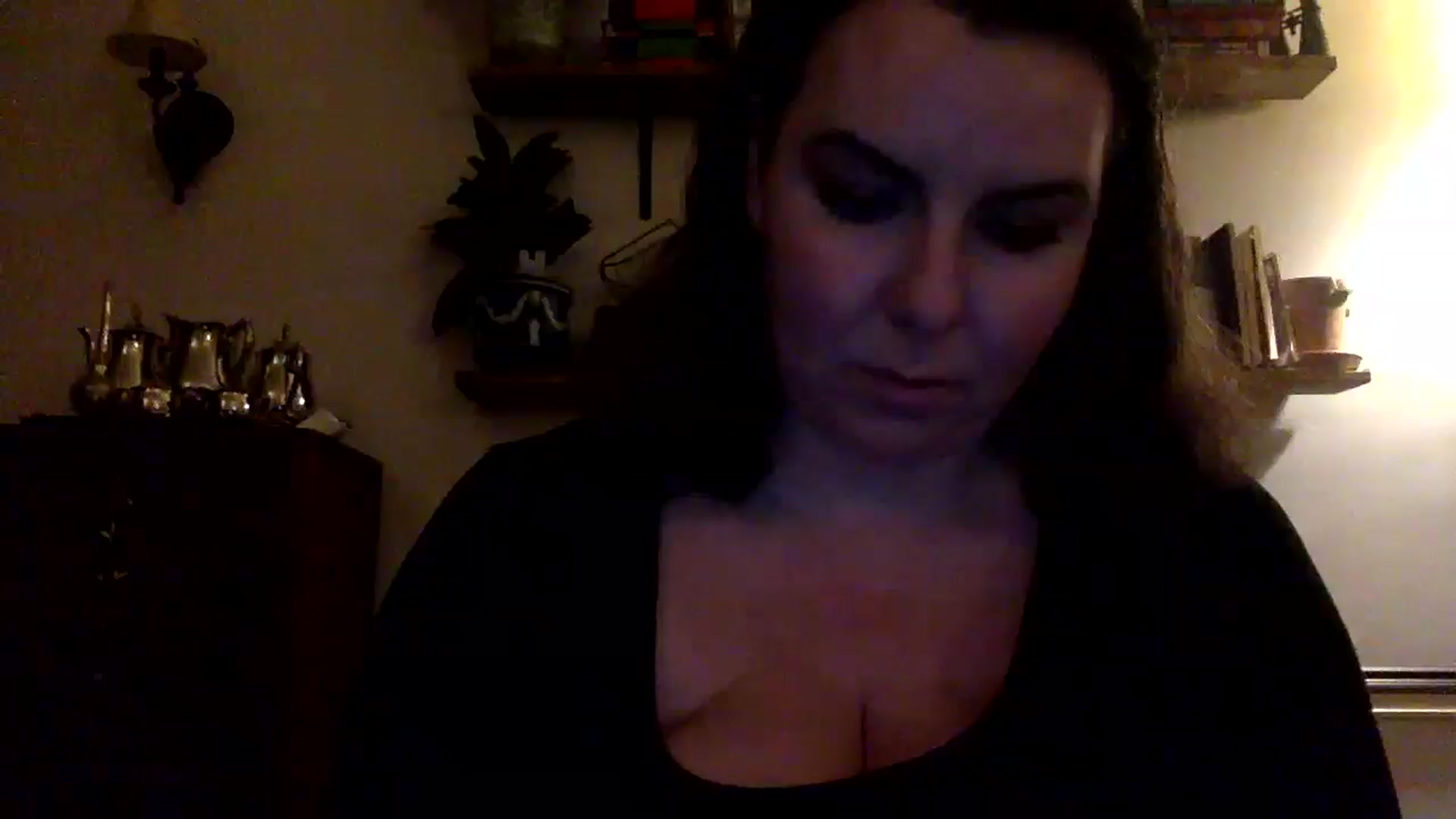 Gallery image thumbnail from EmilyHart's myfreecams stream on, 01/26/2026, 22:19 image 12 of 20