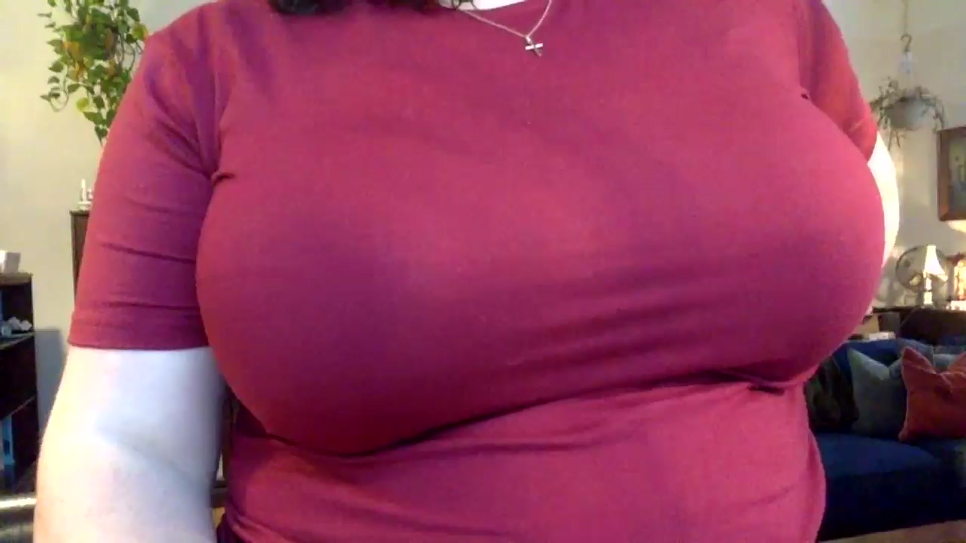 Gallery image thumbnail from EmilyHart's myfreecams stream on, 03/31/2026, 20:03 image 17 of 20