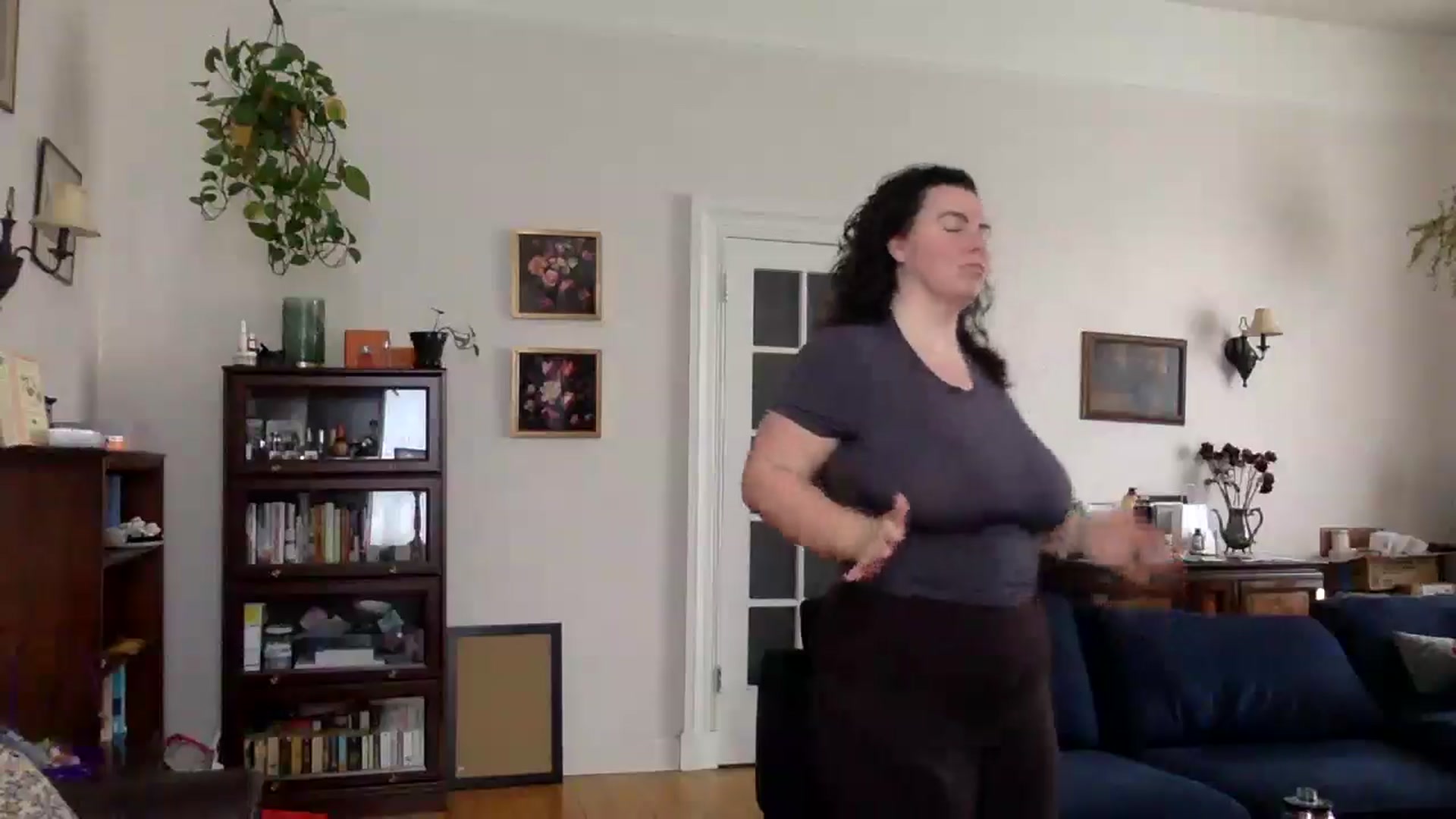 Gallery image thumbnail from EmilyHart's myfreecams stream on, 04/01/2026, 16:46 image 8 of 20