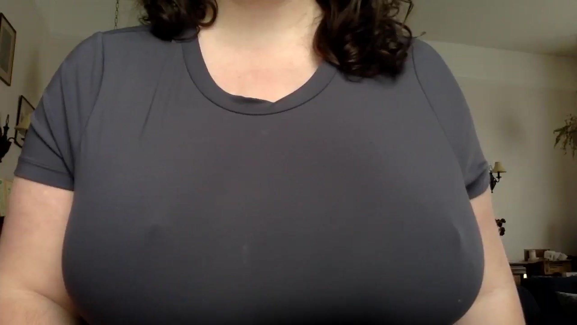 Gallery image thumbnail from EmilyHart's myfreecams stream on, 04/01/2026, 16:46 image 4 of 20
