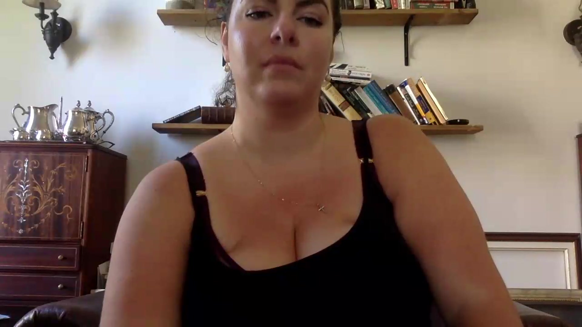 Gallery image thumbnail from EmilyHart's myfreecams stream on, 07/31/2026, 20:31 image 2 of 20