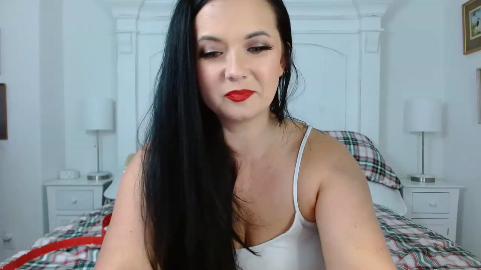 Gallery image thumbnail from EmilyIvy's myfreecams stream on, 12/03/2022, 03:58 image 17 of 20