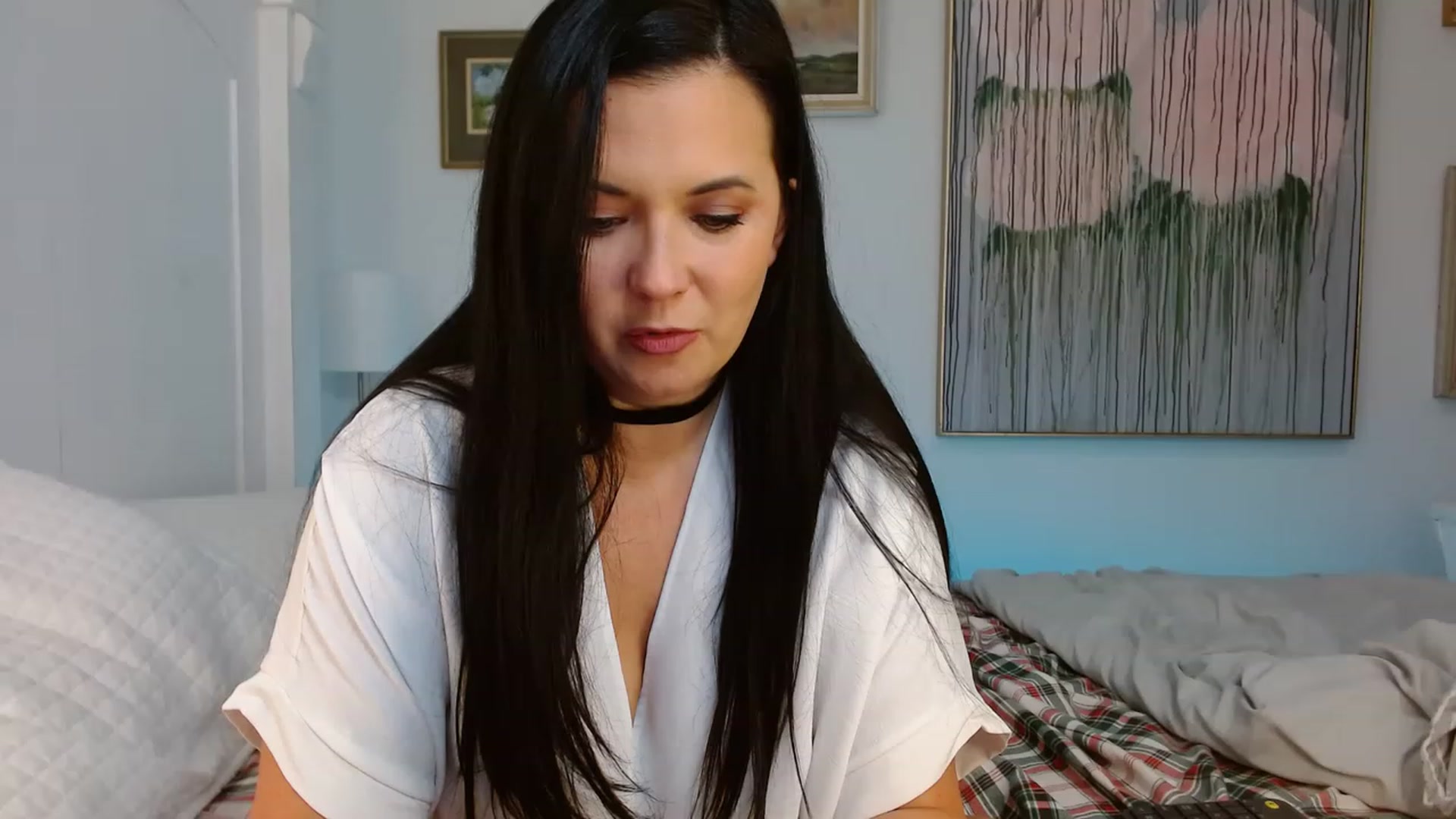 Gallery image thumbnail from EmilyIvy's myfreecams stream on, 01/12/2023, 16:44 image 11 of 20