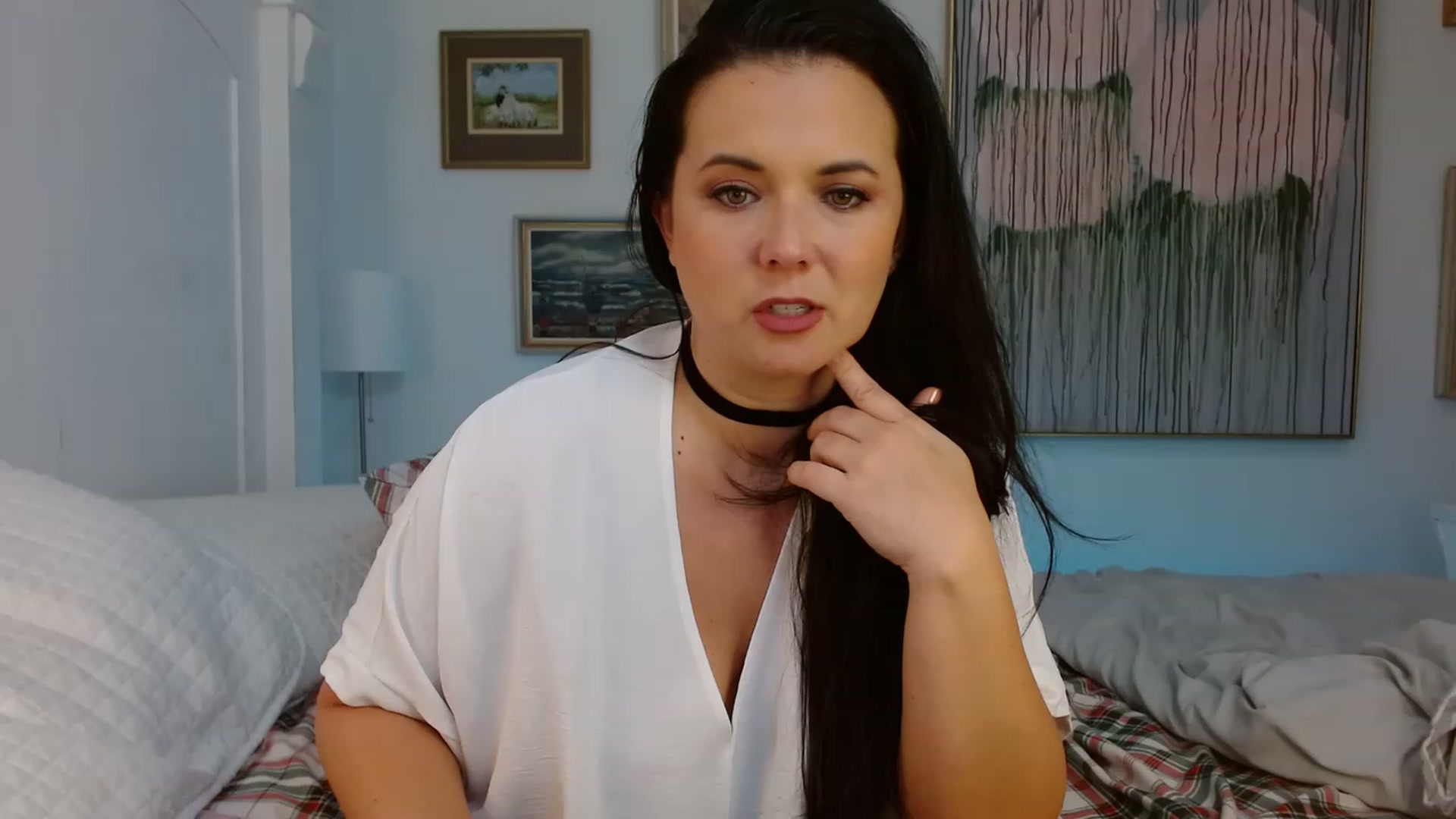 Gallery image thumbnail from EmilyIvy's myfreecams stream on, 01/12/2023, 16:44 image 14 of 20