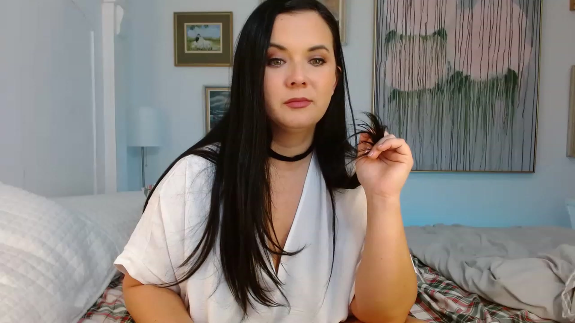 Gallery image thumbnail from EmilyIvy's myfreecams stream on, 01/12/2023, 16:44 image 5 of 20