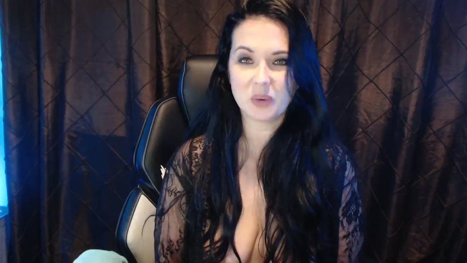 Gallery image thumbnail from EmilyIvy's myfreecams stream on, 09/29/2023, 03:47 image 19 of 20
