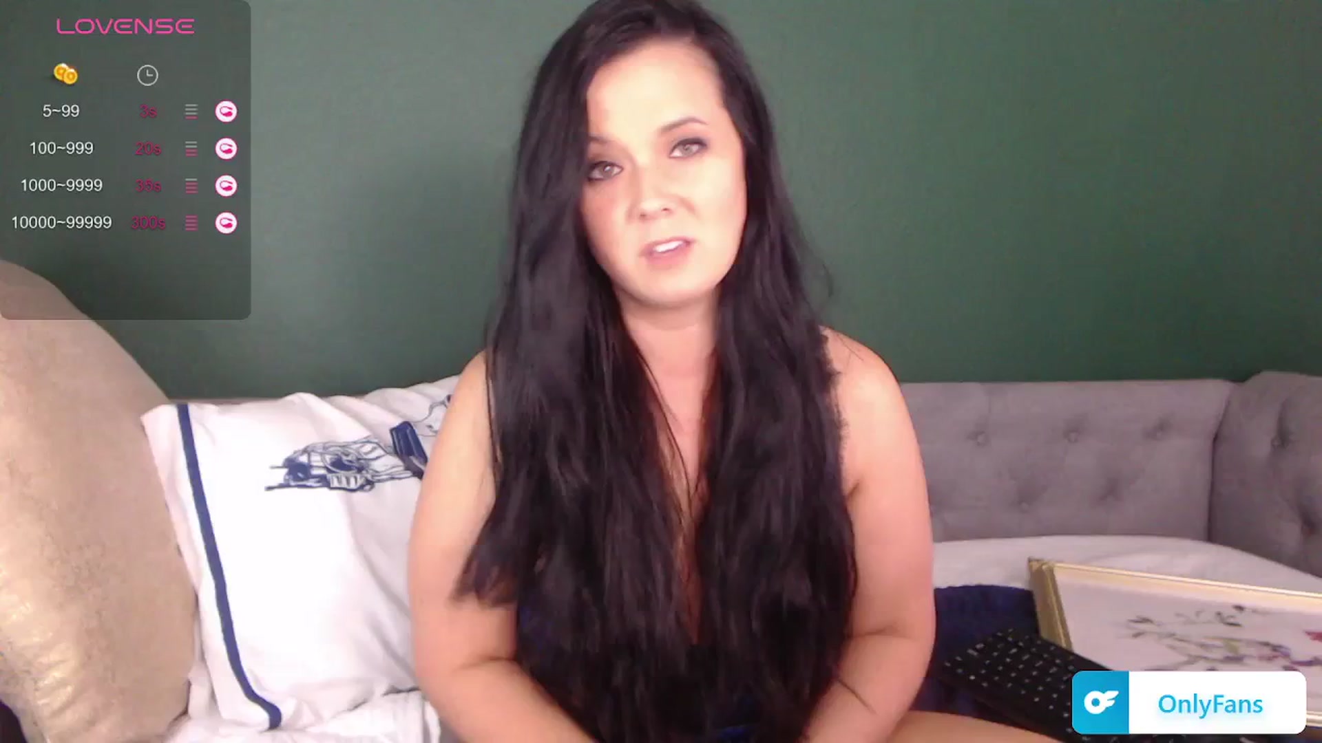 Gallery image thumbnail from EmilyIvy's myfreecams stream on, 11/15/2023, 03:51 image 6 of 20