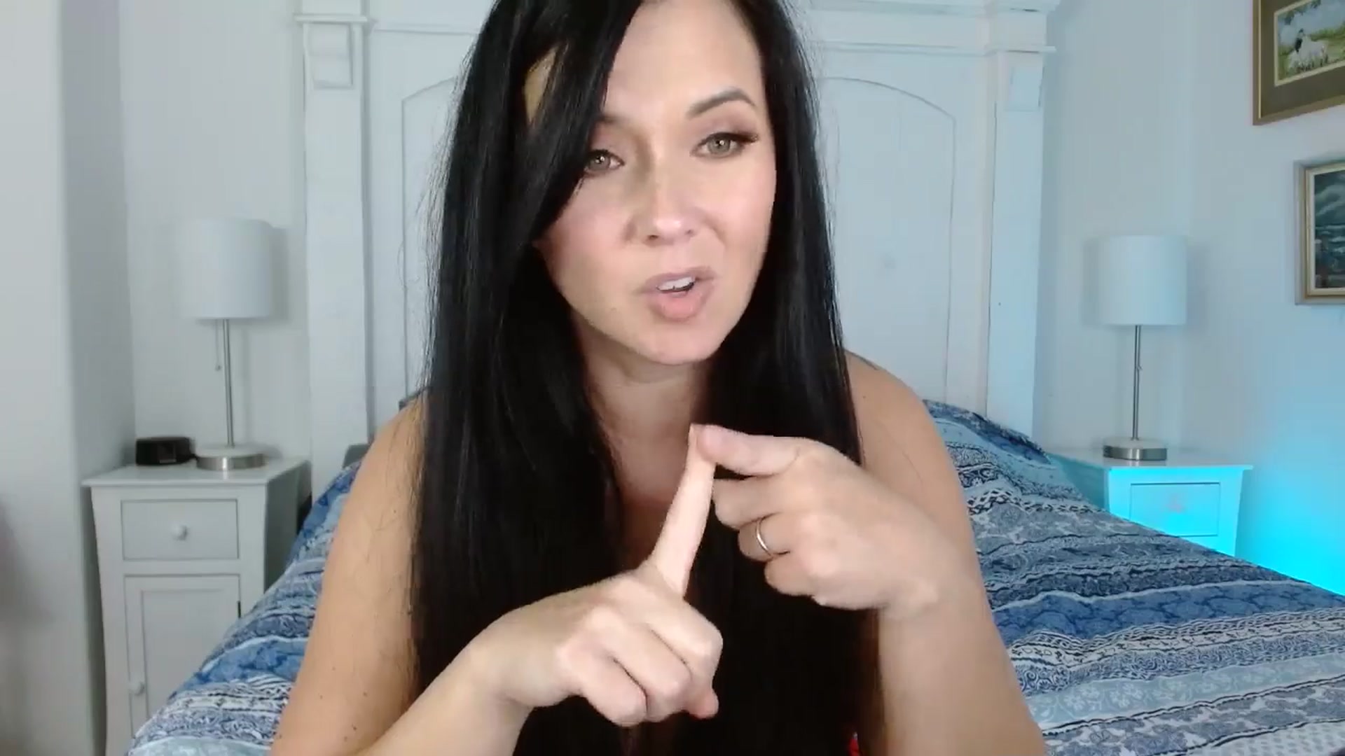 Gallery image thumbnail from EmilyIvy's myfreecams stream on, 07/29/2024, 03:16 image 14 of 20