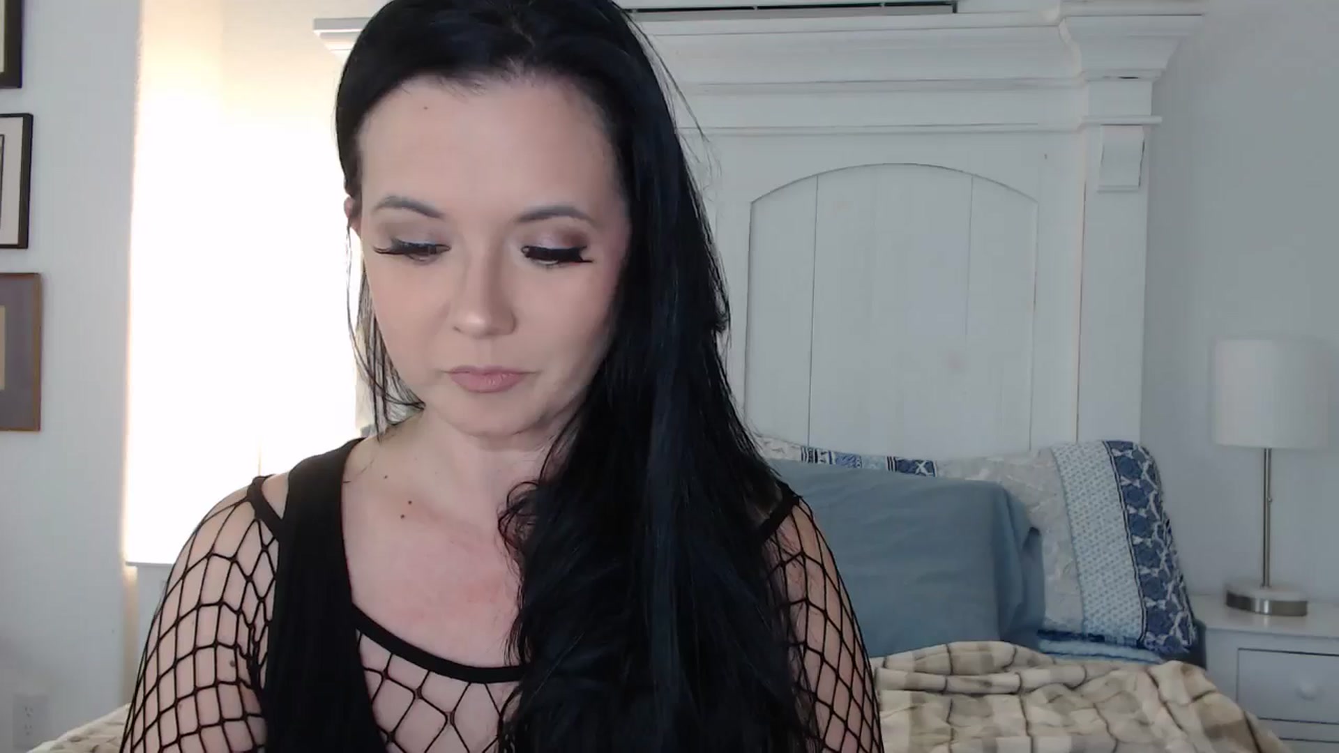 Gallery image thumbnail from EmilyIvy's myfreecams stream on, 11/21/2024, 03:10 image 4 of 20