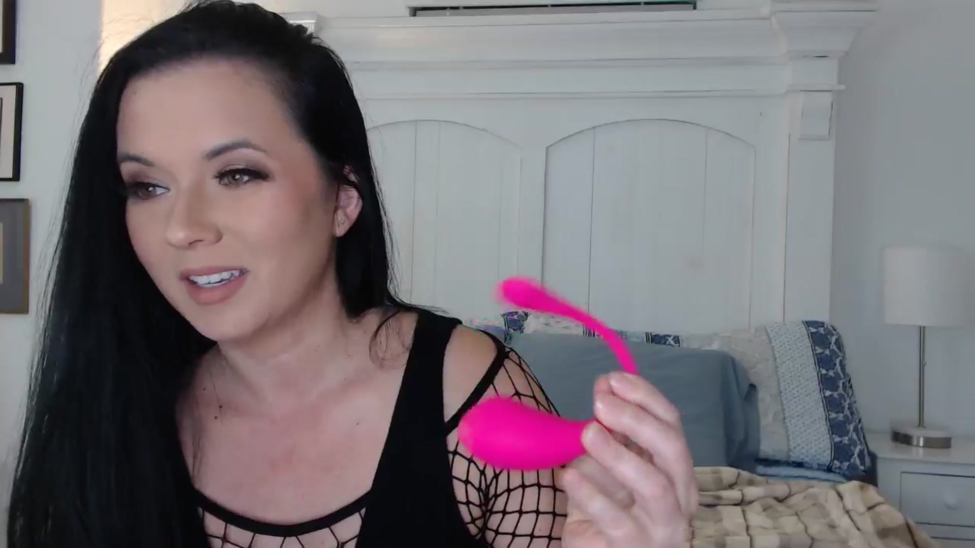 Gallery image thumbnail from EmilyIvy's myfreecams stream on, 11/21/2024, 03:10 image 5 of 20