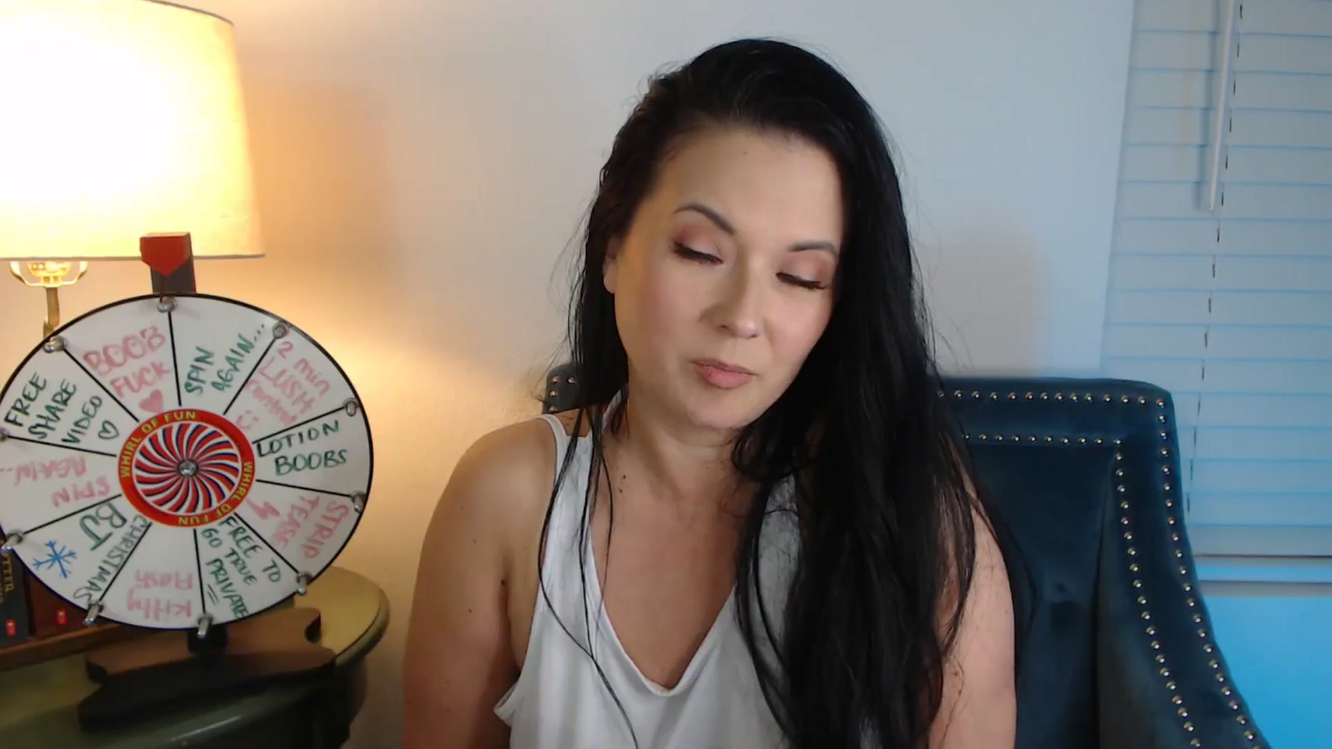 Gallery image thumbnail from EmilyIvy's myfreecams stream on, 12/28/2024, 04:23 image 14 of 20