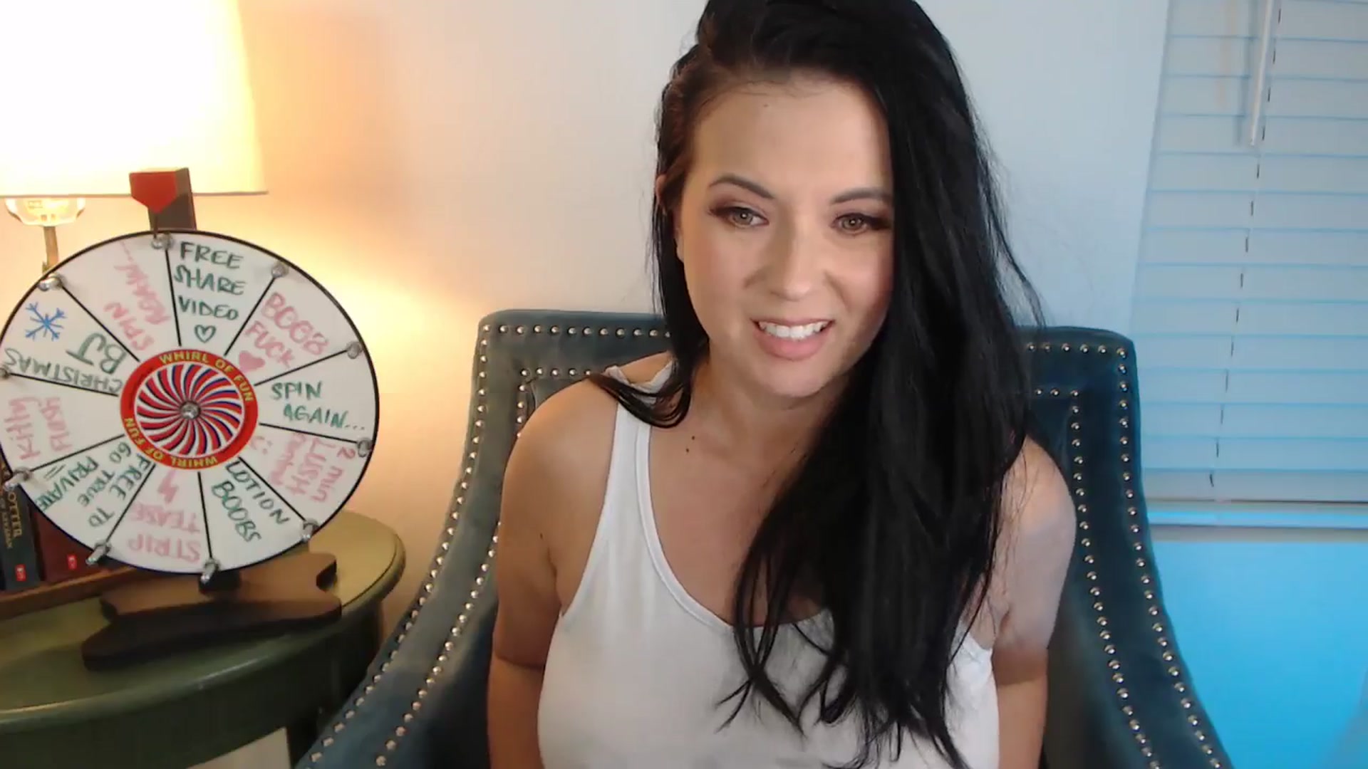 Gallery image thumbnail from EmilyIvy's myfreecams stream on, 12/28/2024, 04:58 image 7 of 20