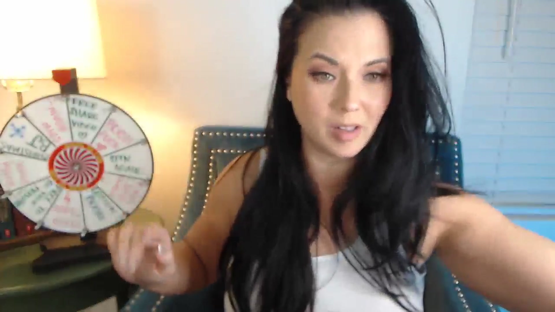 Gallery image thumbnail from EmilyIvy's myfreecams stream on, 12/28/2024, 04:58 image 2 of 20