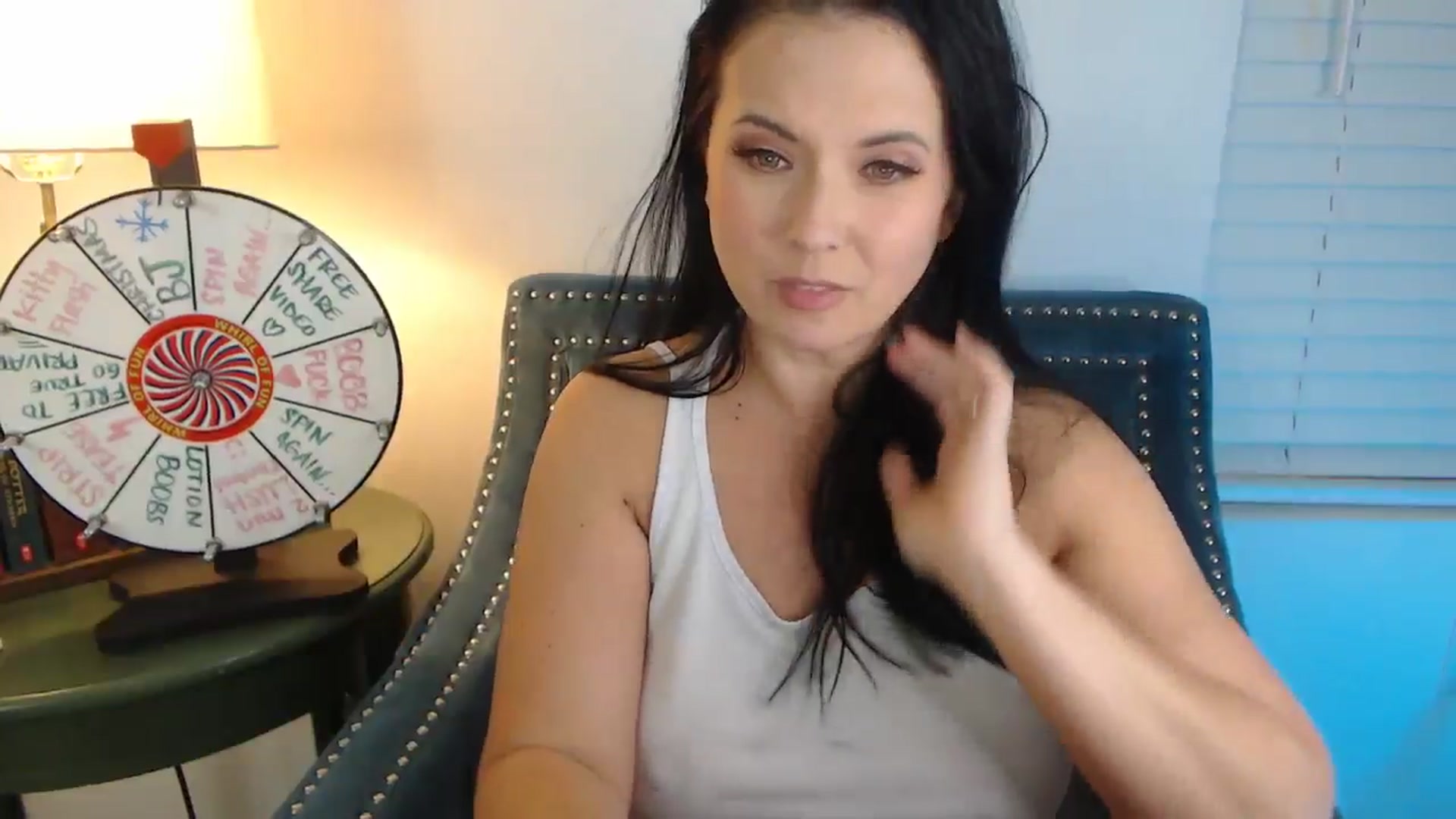 Gallery image thumbnail from EmilyIvy's myfreecams stream on, 12/28/2024, 04:58 image 11 of 20