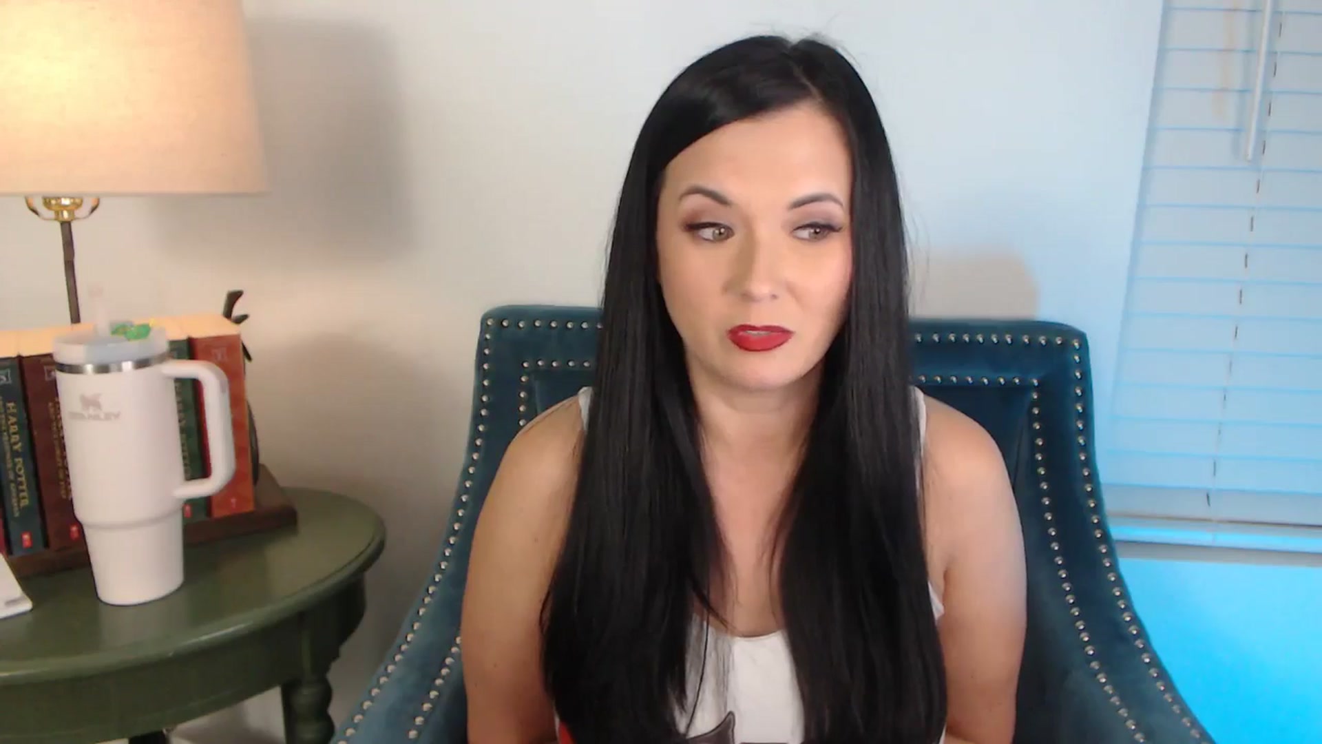 Gallery image thumbnail from EmilyIvy's myfreecams stream on, 12/29/2024, 04:15 image 17 of 20