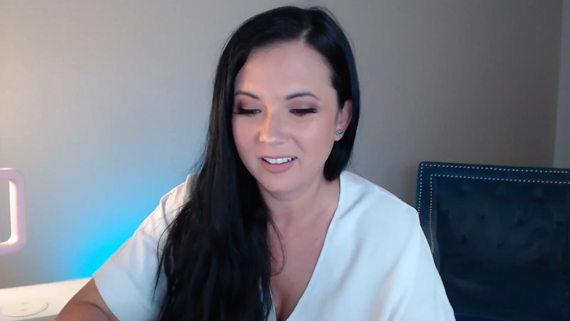 Gallery image thumbnail from EmilyIvy's myfreecams stream on, 05/08/2025, 02:58 image 8 of 20