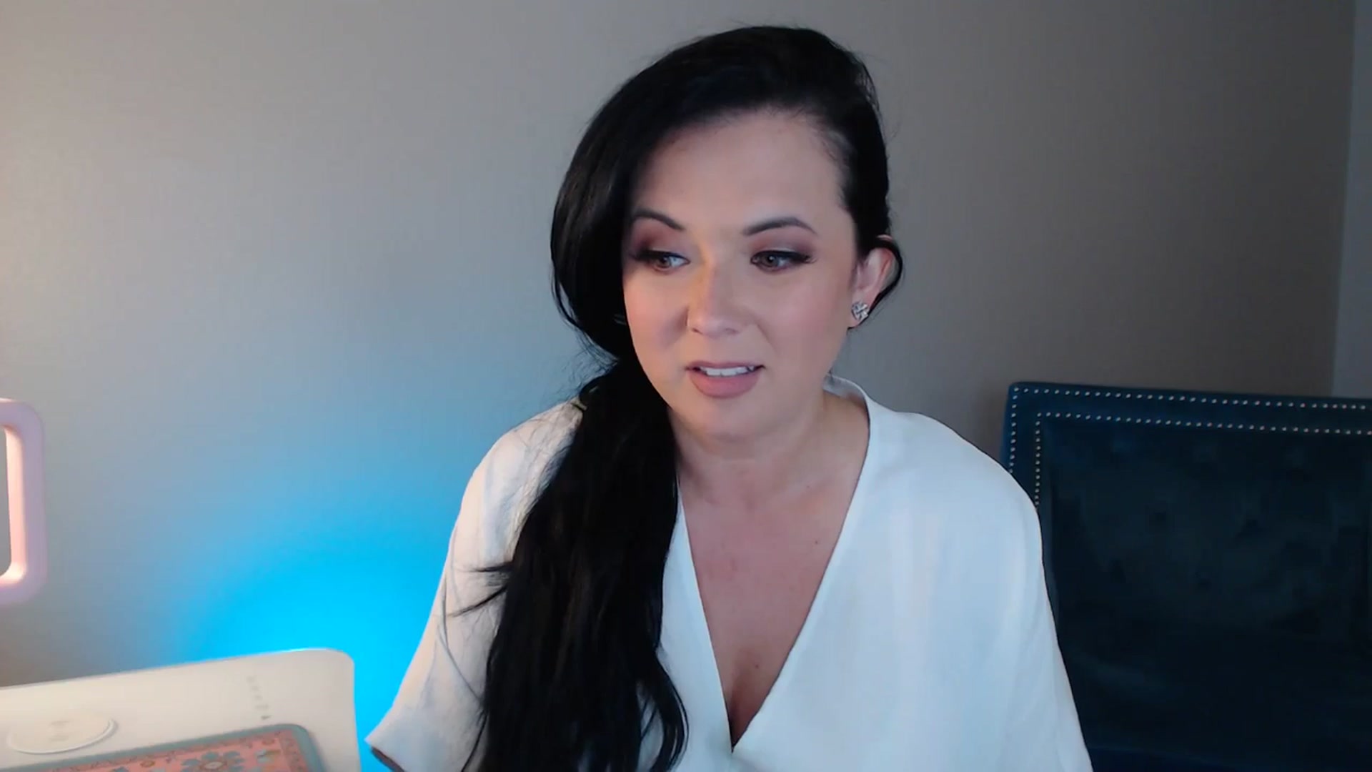 Gallery image thumbnail from EmilyIvy's myfreecams stream on, 05/08/2025, 02:58 image 17 of 20
