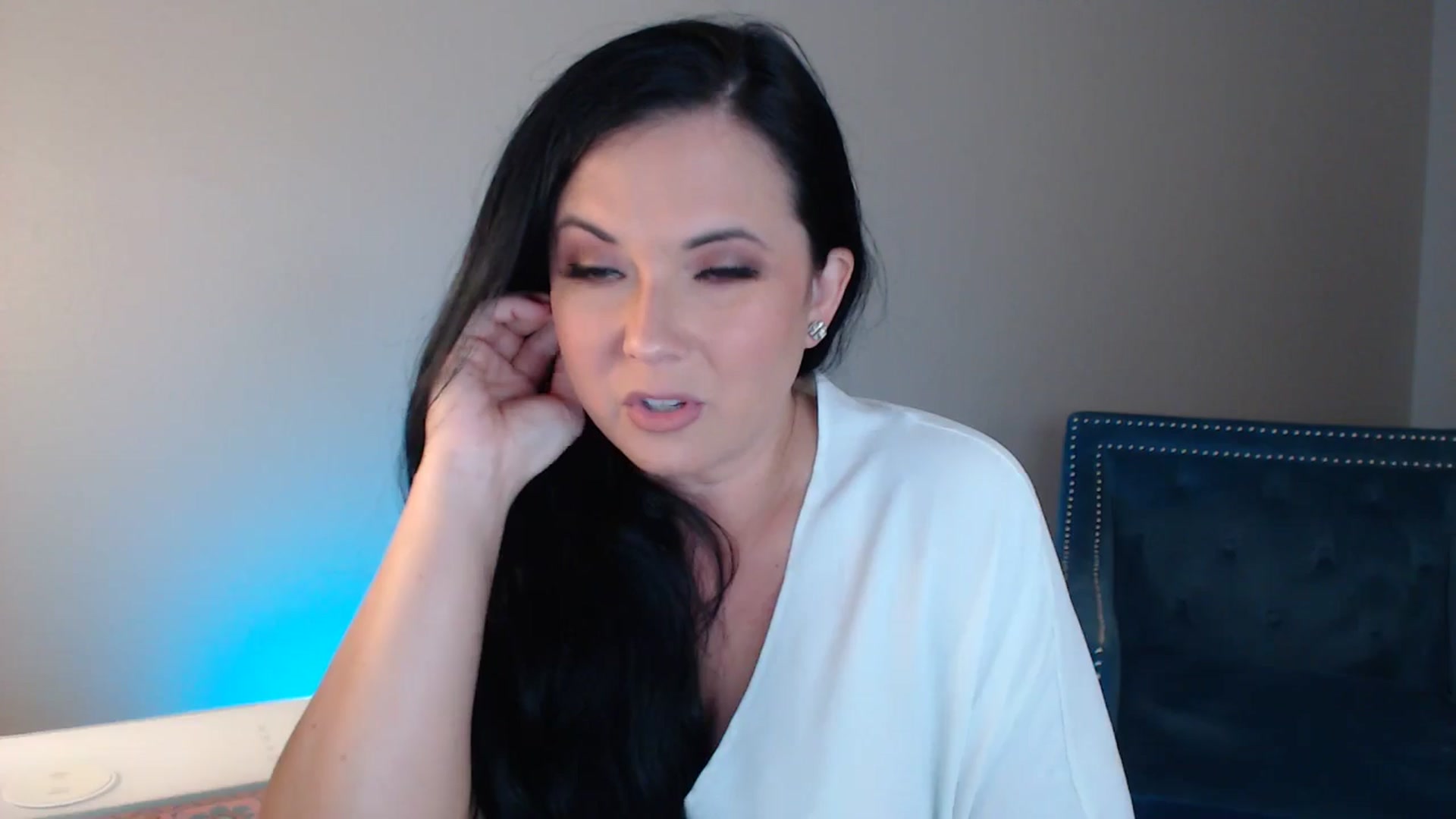 Gallery image thumbnail from EmilyIvy's myfreecams stream on, 05/08/2025, 02:58 image 5 of 20