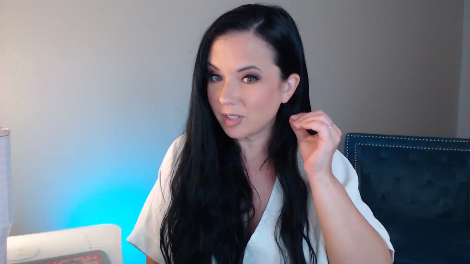 Gallery image thumbnail from EmilyIvy's myfreecams stream on, 05/08/2025, 02:58 image 2 of 20