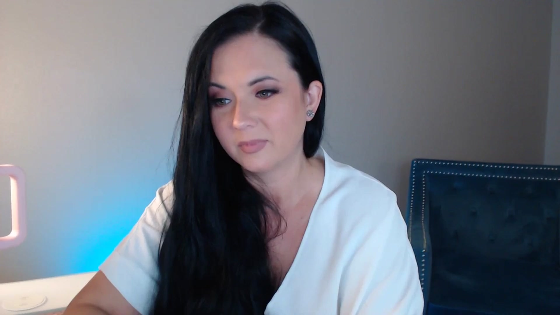 Gallery image thumbnail from EmilyIvy's myfreecams stream on, 05/08/2025, 02:58 image 7 of 20
