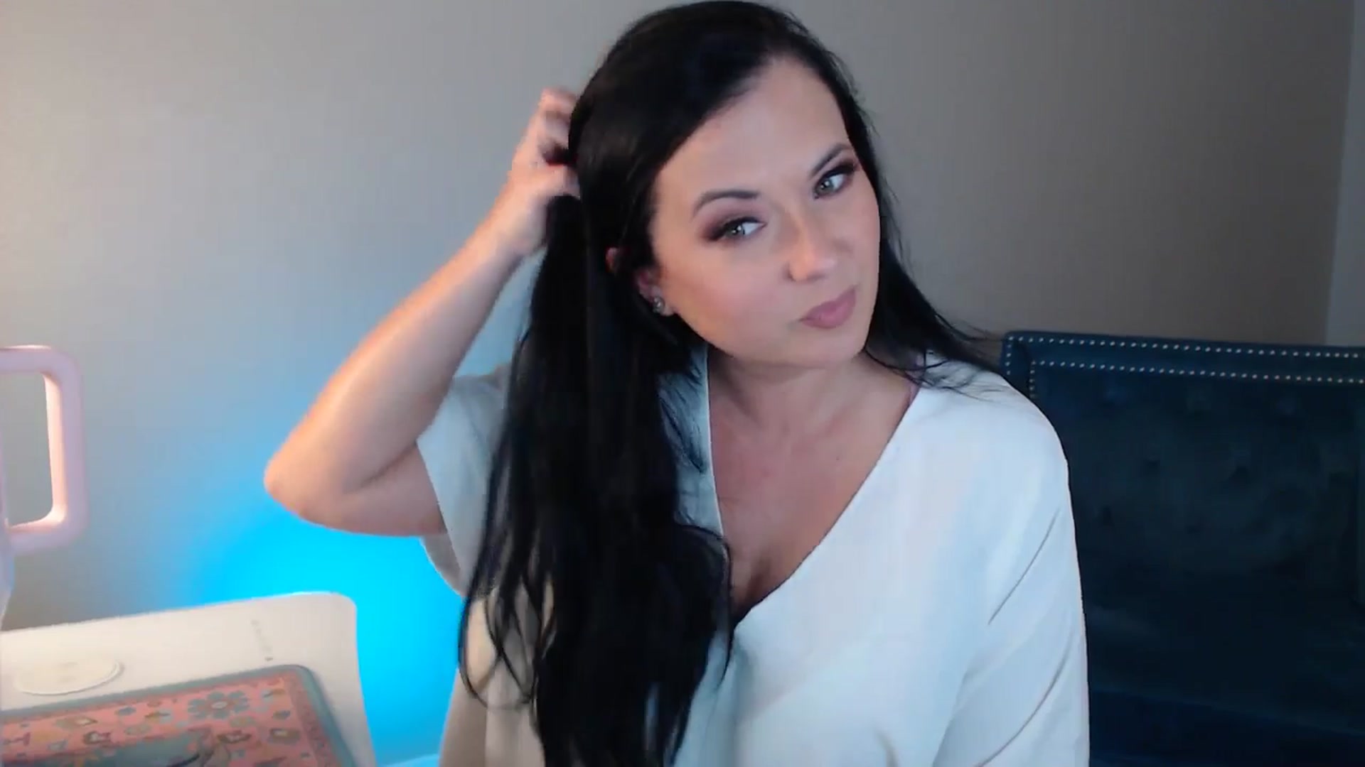Gallery image thumbnail from EmilyIvy's myfreecams stream on, 05/08/2025, 02:58 image 16 of 20