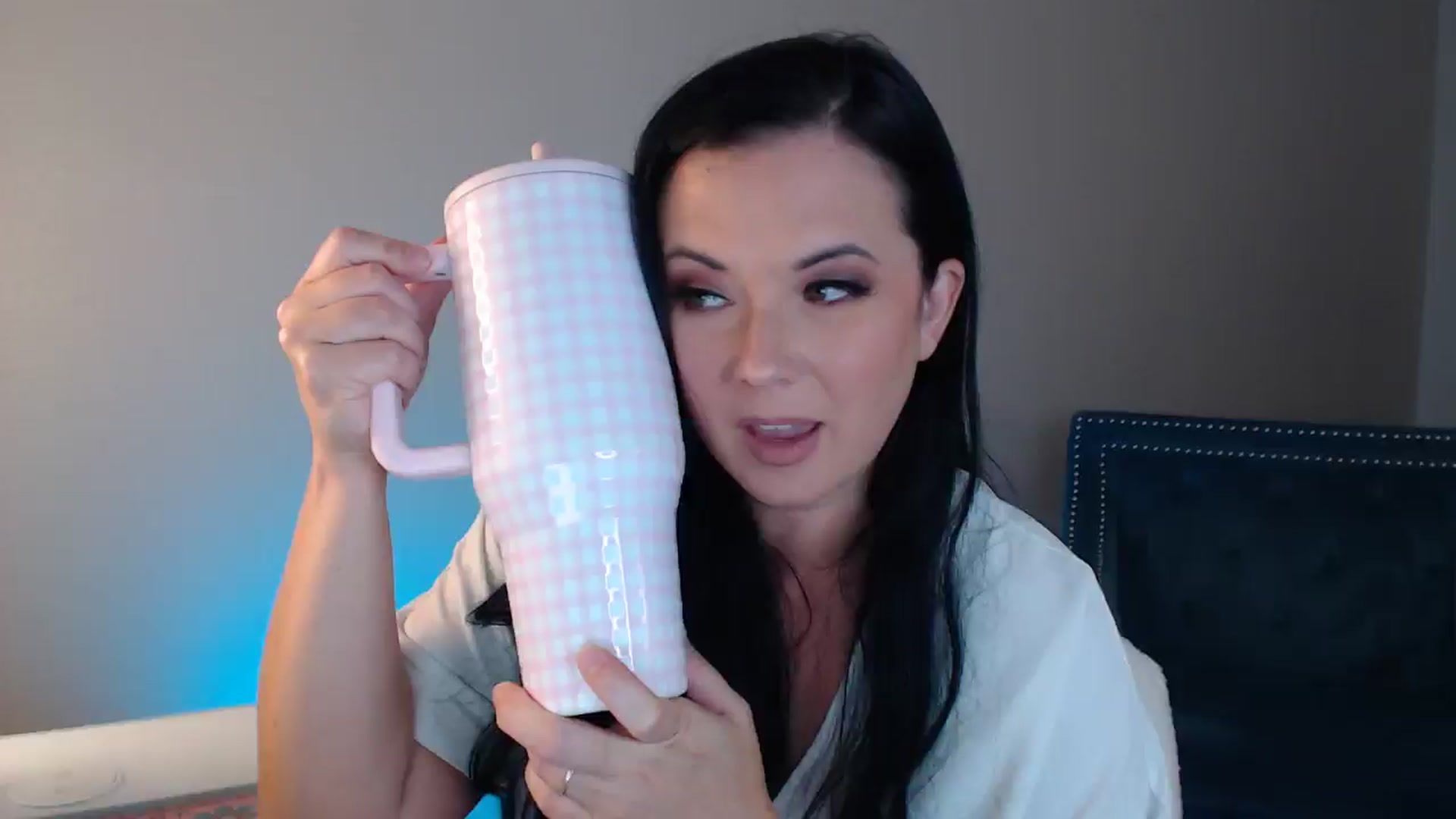 Gallery image thumbnail from EmilyIvy's myfreecams stream on, 05/08/2025, 02:58 image 1 of 20
