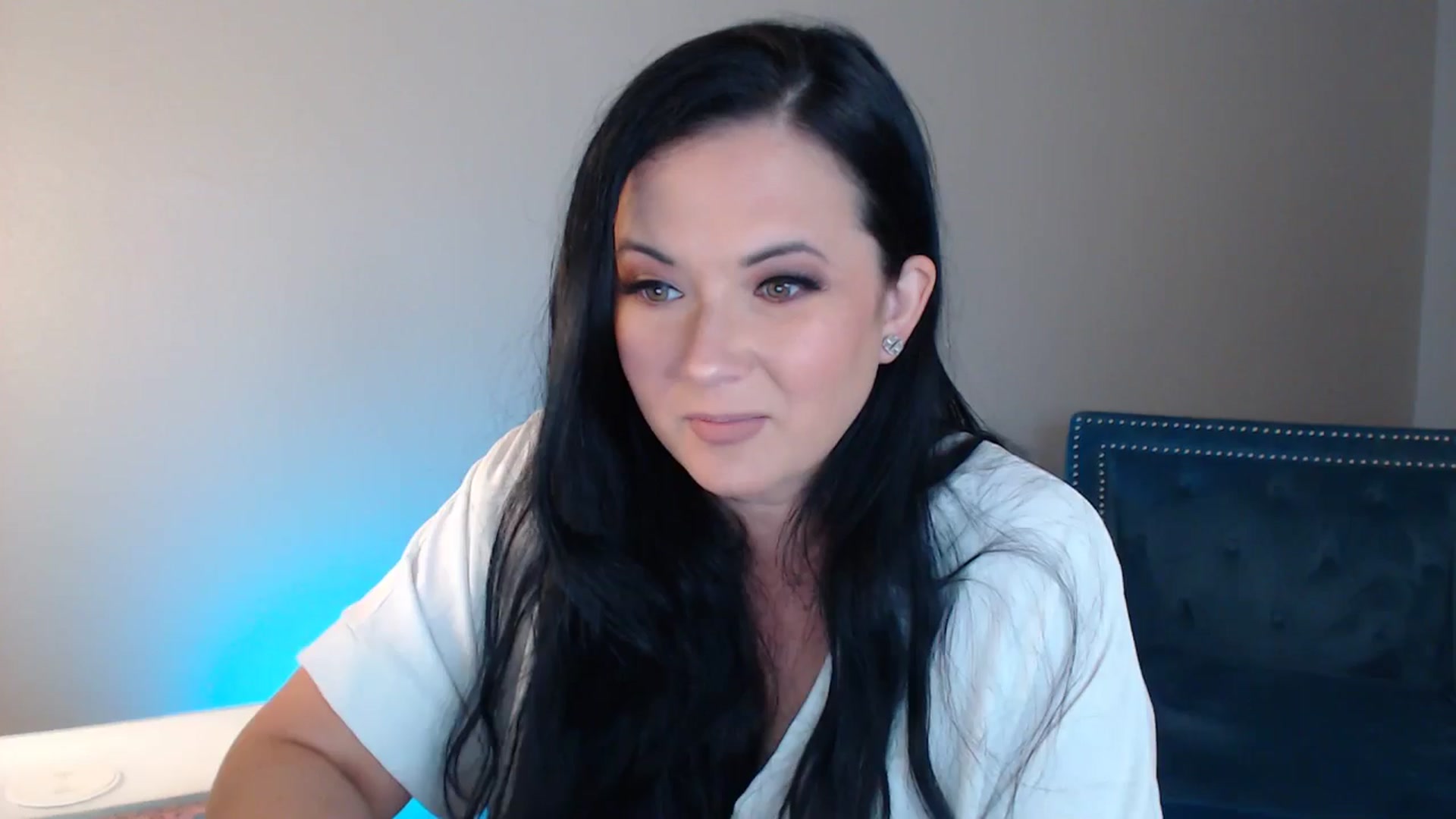 Gallery image thumbnail from EmilyIvy's myfreecams stream on, 05/08/2025, 02:58 image 4 of 20