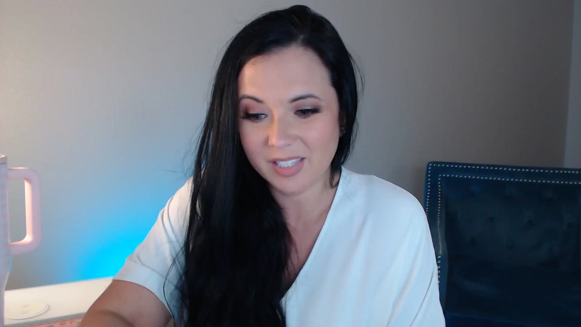 Gallery image thumbnail from EmilyIvy's myfreecams stream on, 05/08/2025, 02:58 image 19 of 20