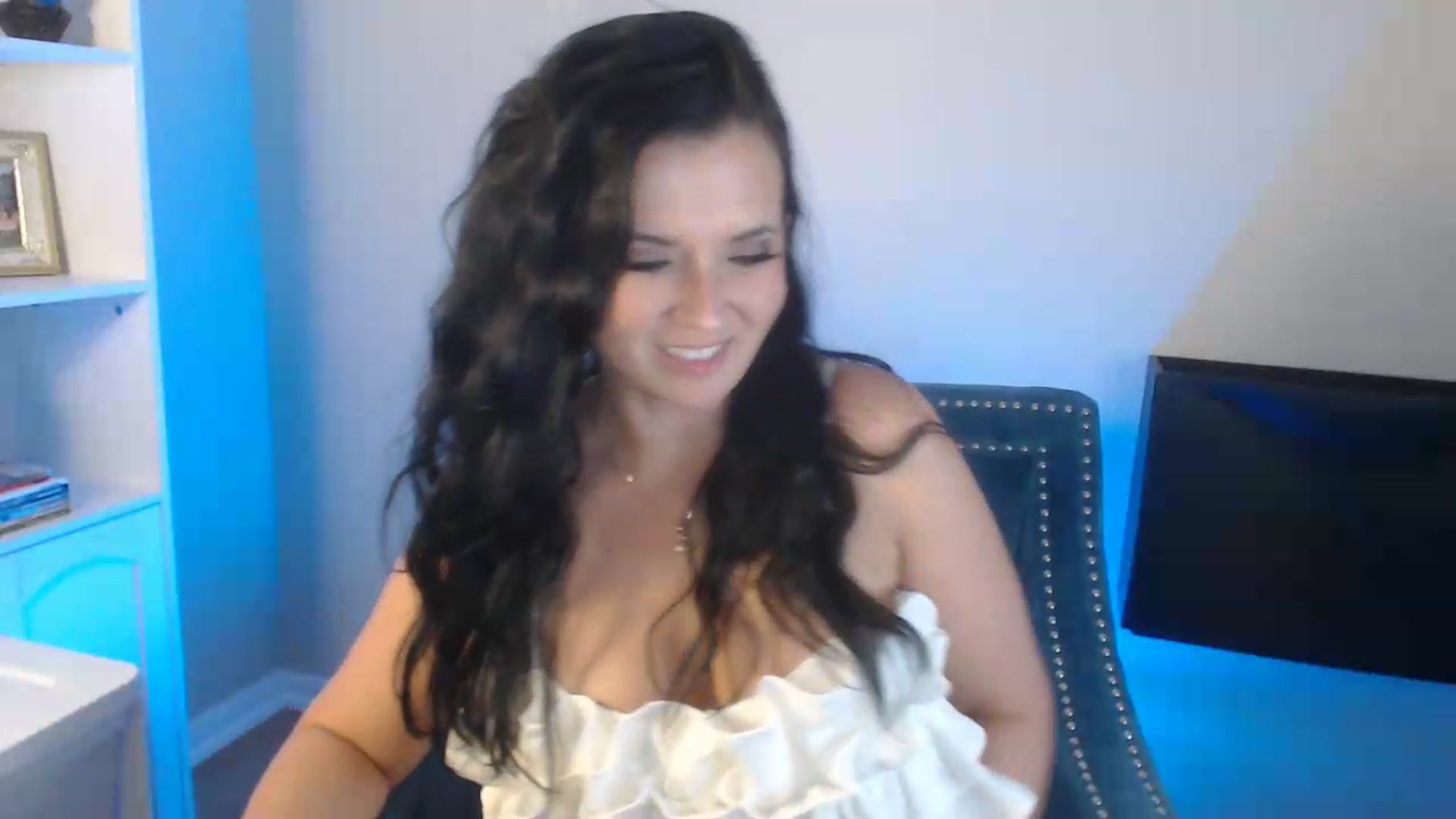 Gallery image thumbnail from EmilyIvy's myfreecams stream on, 05/07/2026, 03:52 image 20 of 20