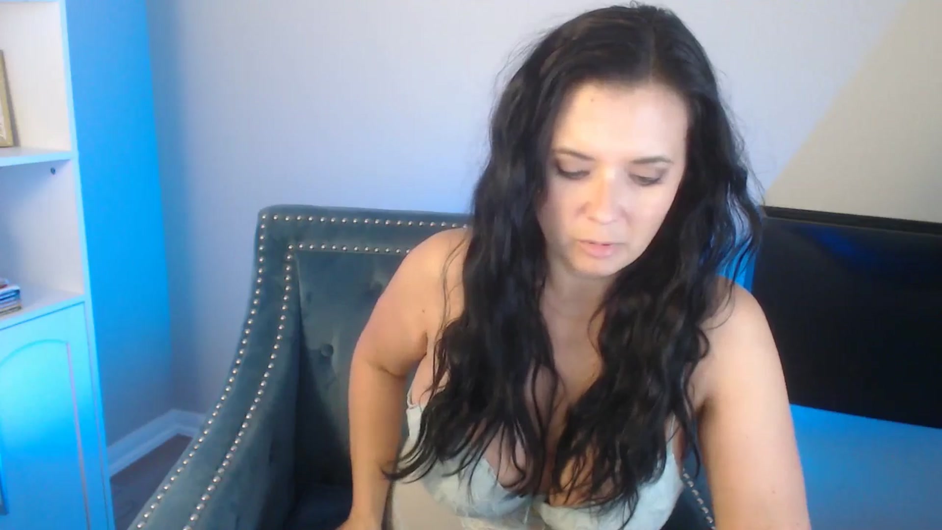 Gallery image thumbnail from EmilyIvy's myfreecams stream on, 05/07/2026, 16:42 image 12 of 20