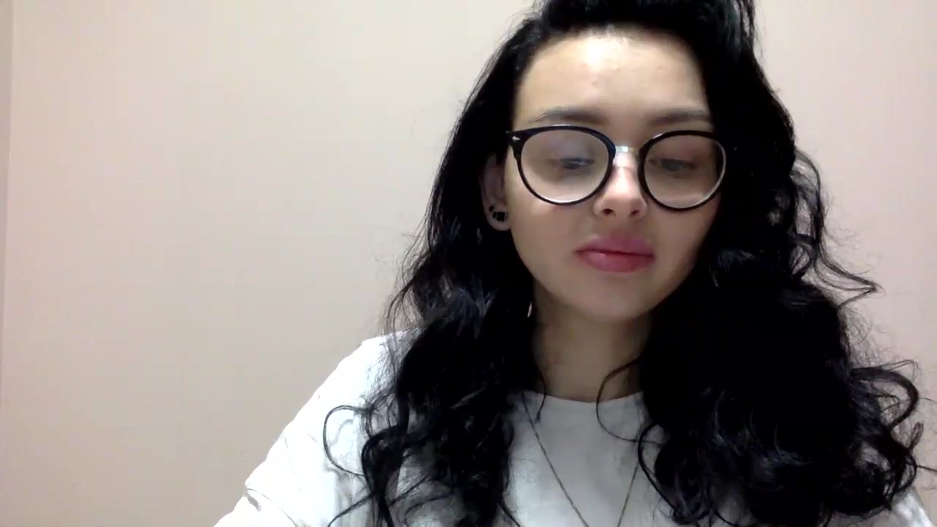 Gallery image thumbnail from EmilyJones's myfreecams stream on, 11/27/2024, 14:22 image 14 of 20