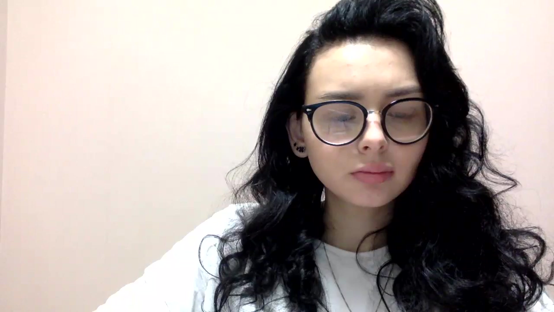 Gallery image thumbnail from EmilyJones's myfreecams stream on, 11/27/2024, 14:22 image 17 of 20
