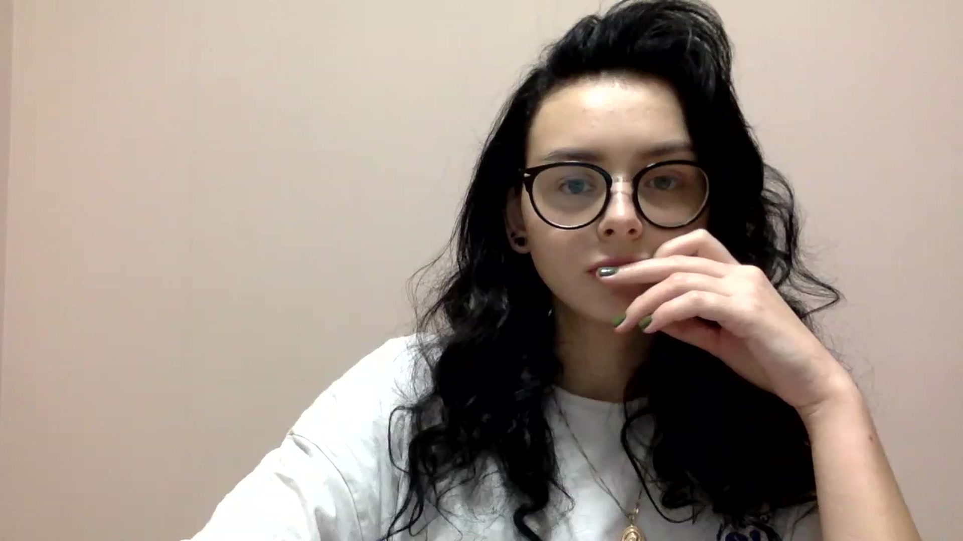 Gallery image thumbnail from EmilyJones's myfreecams stream on, 11/27/2024, 14:22 image 18 of 20