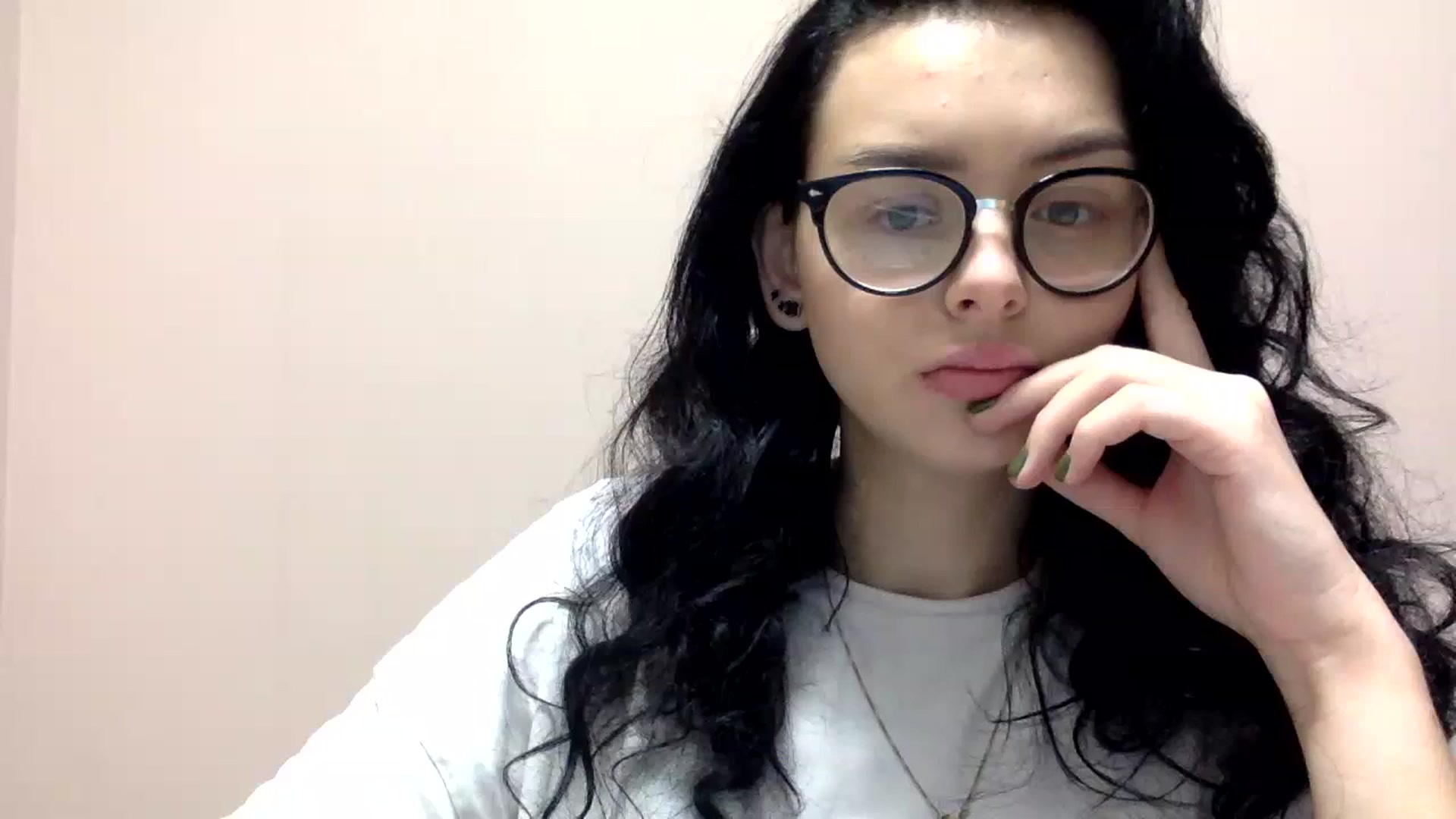 Gallery image thumbnail from EmilyJones's myfreecams stream on, 11/27/2024, 14:22 image 11 of 20